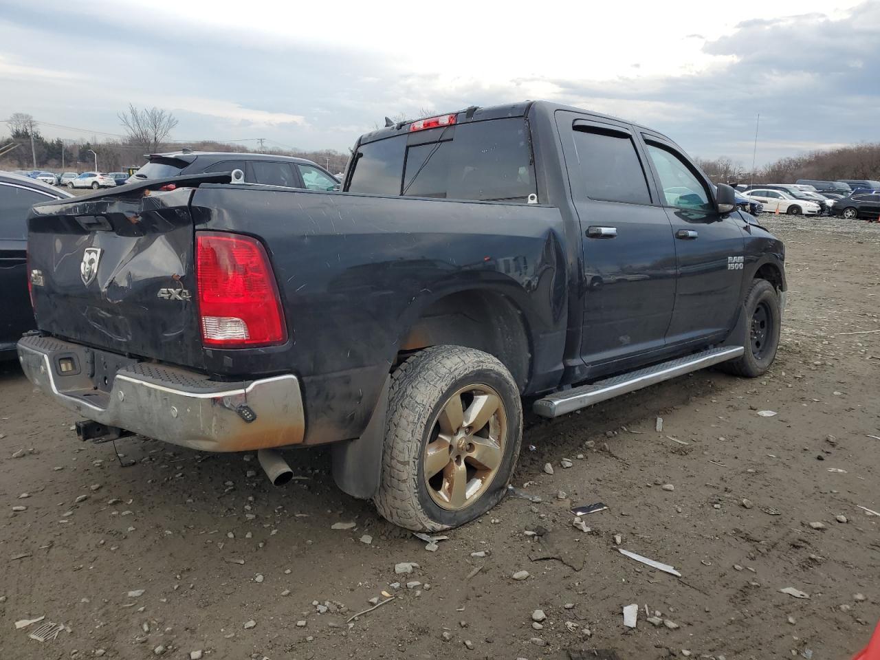 2017 RAM 1500 - Image 3