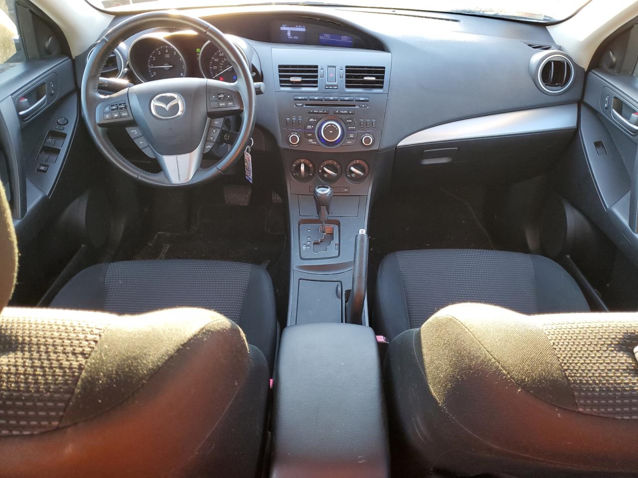 2012 Mazda 3 - Image 8