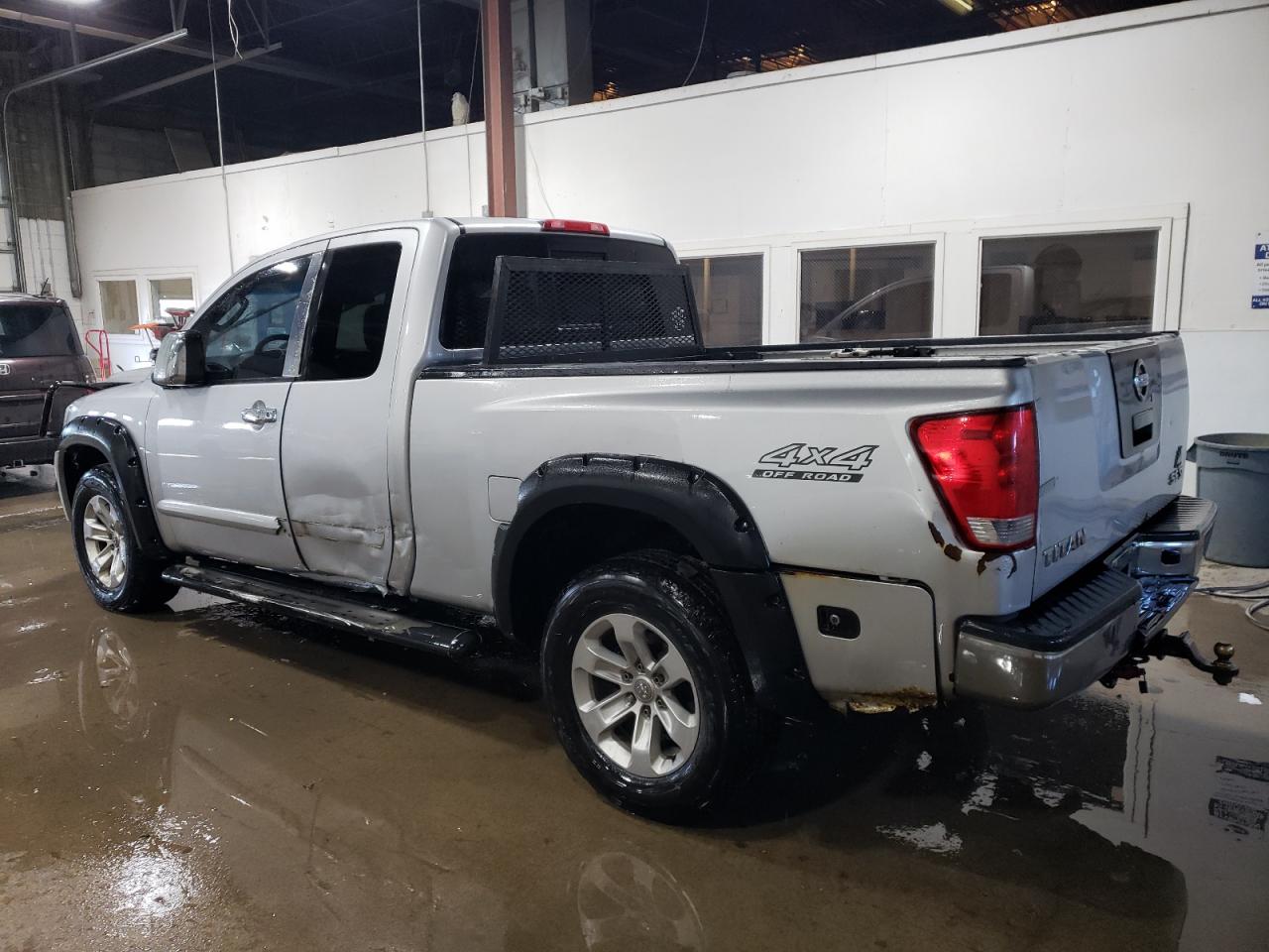 2004 Nissan Titan - Image 2