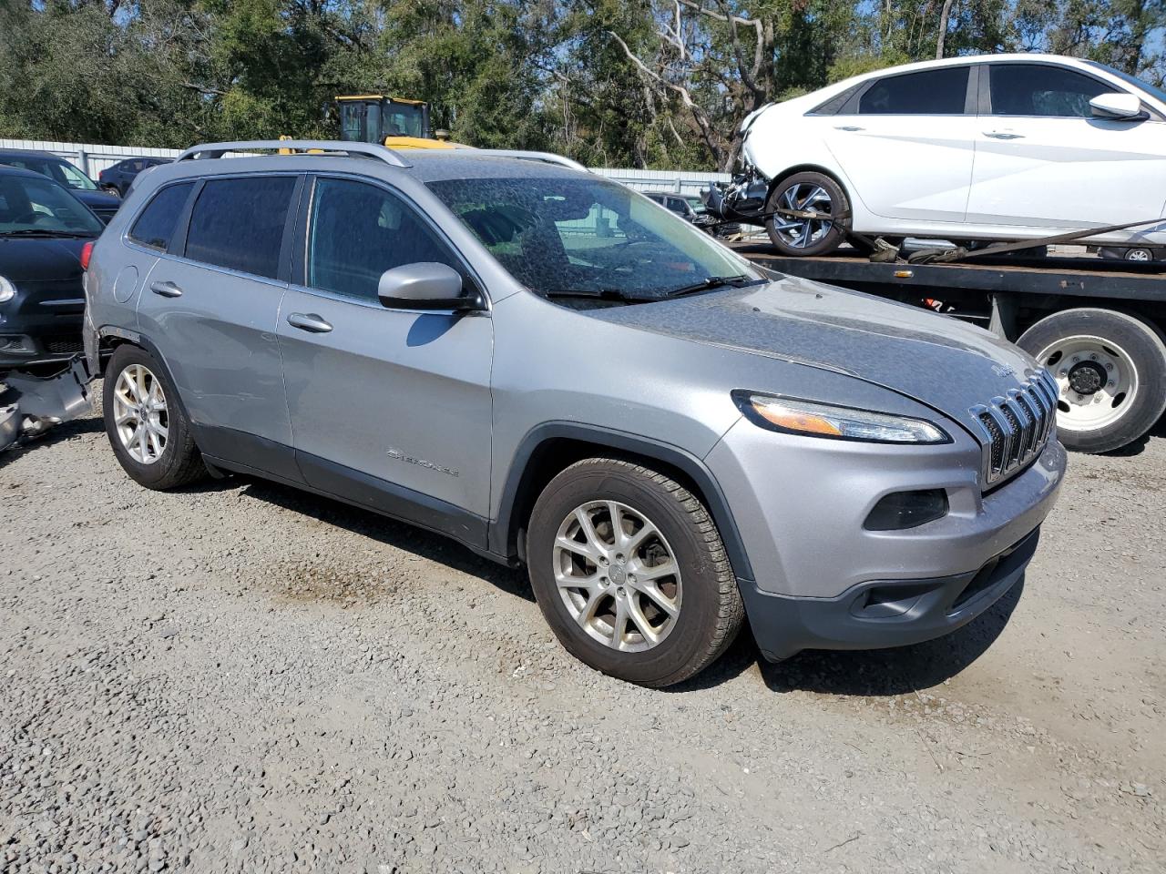 2016 Jeep Grand Cherokee - Image 4