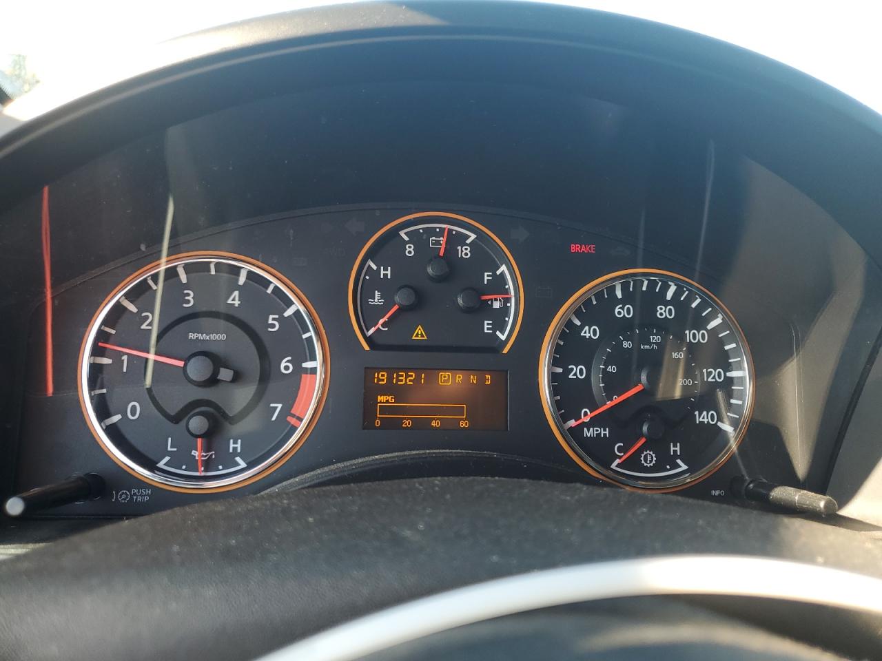 2008 Nissan Titan - Image 9