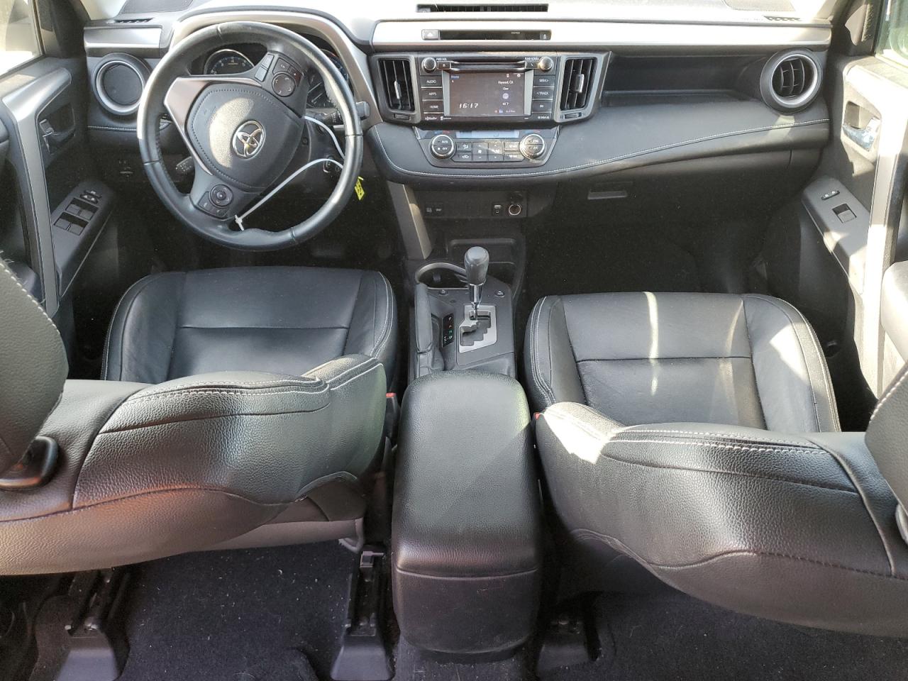 2016 Toyota RAV 4 - Image 8
