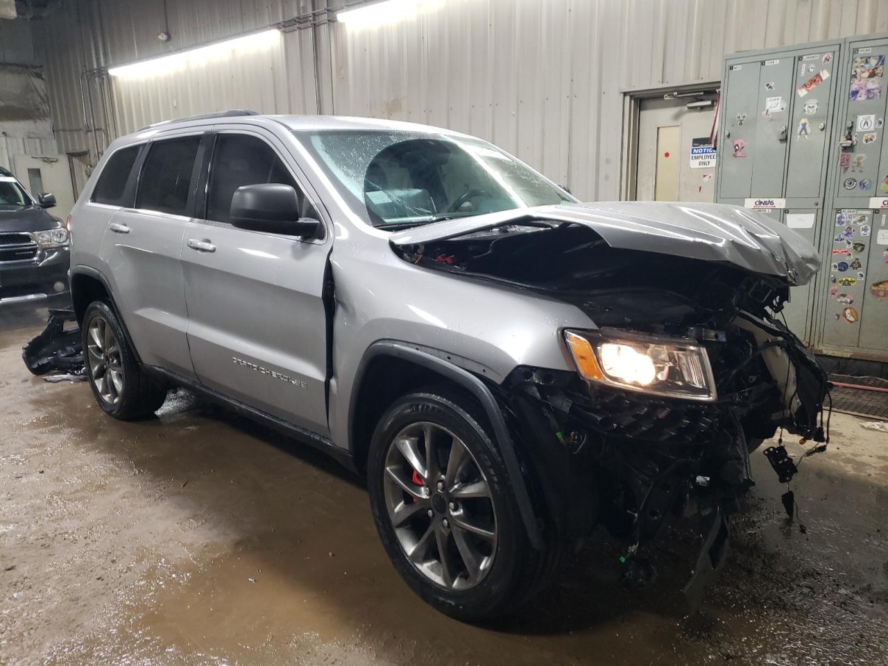2015 Jeep Grand Cherokee - Image 4