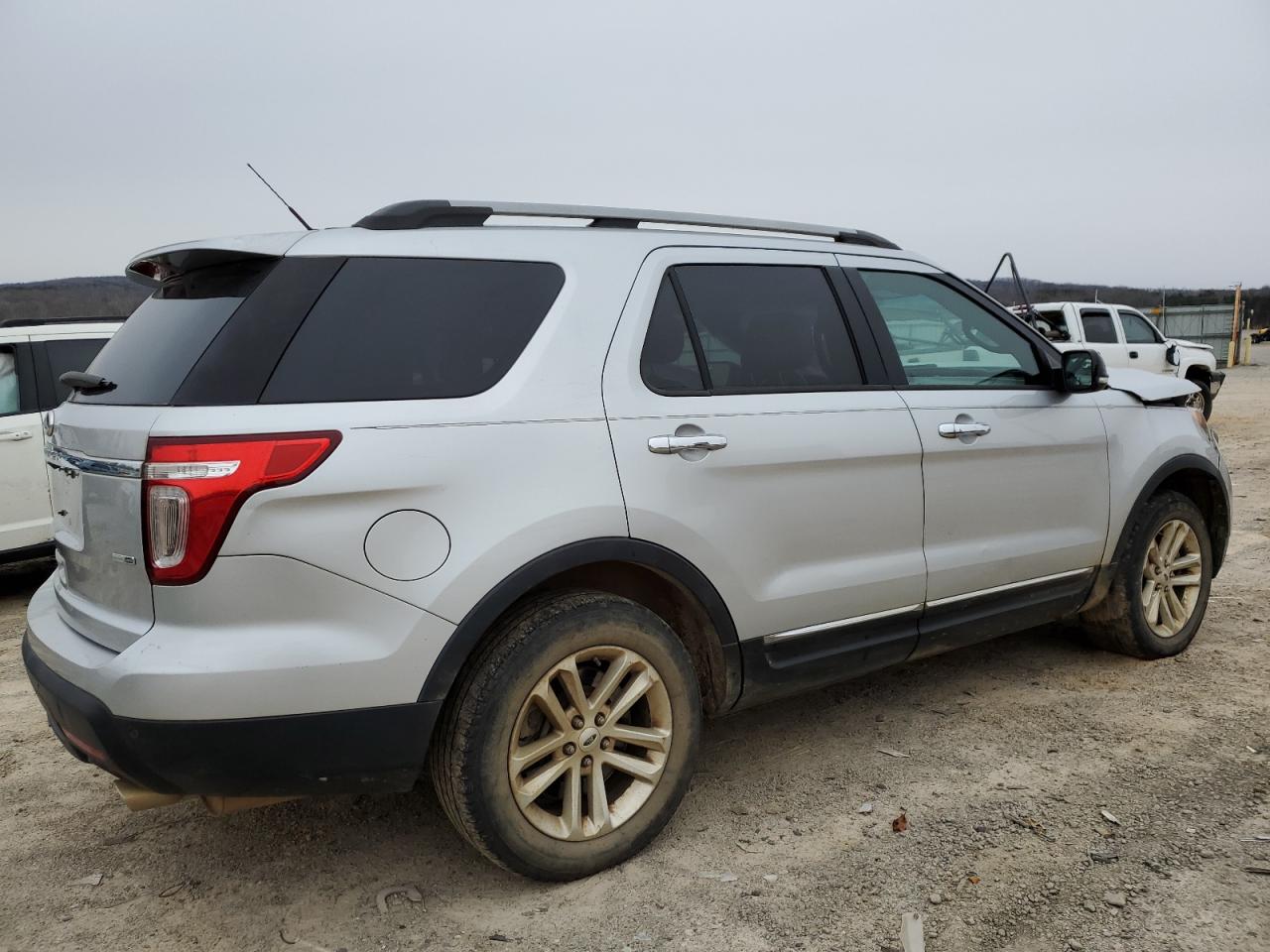 2015 Ford Explorer - Image 3