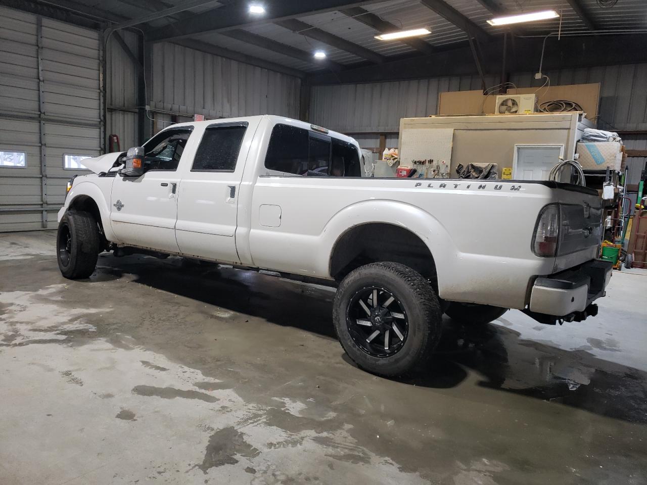 2015 Ford F350 - Image 2