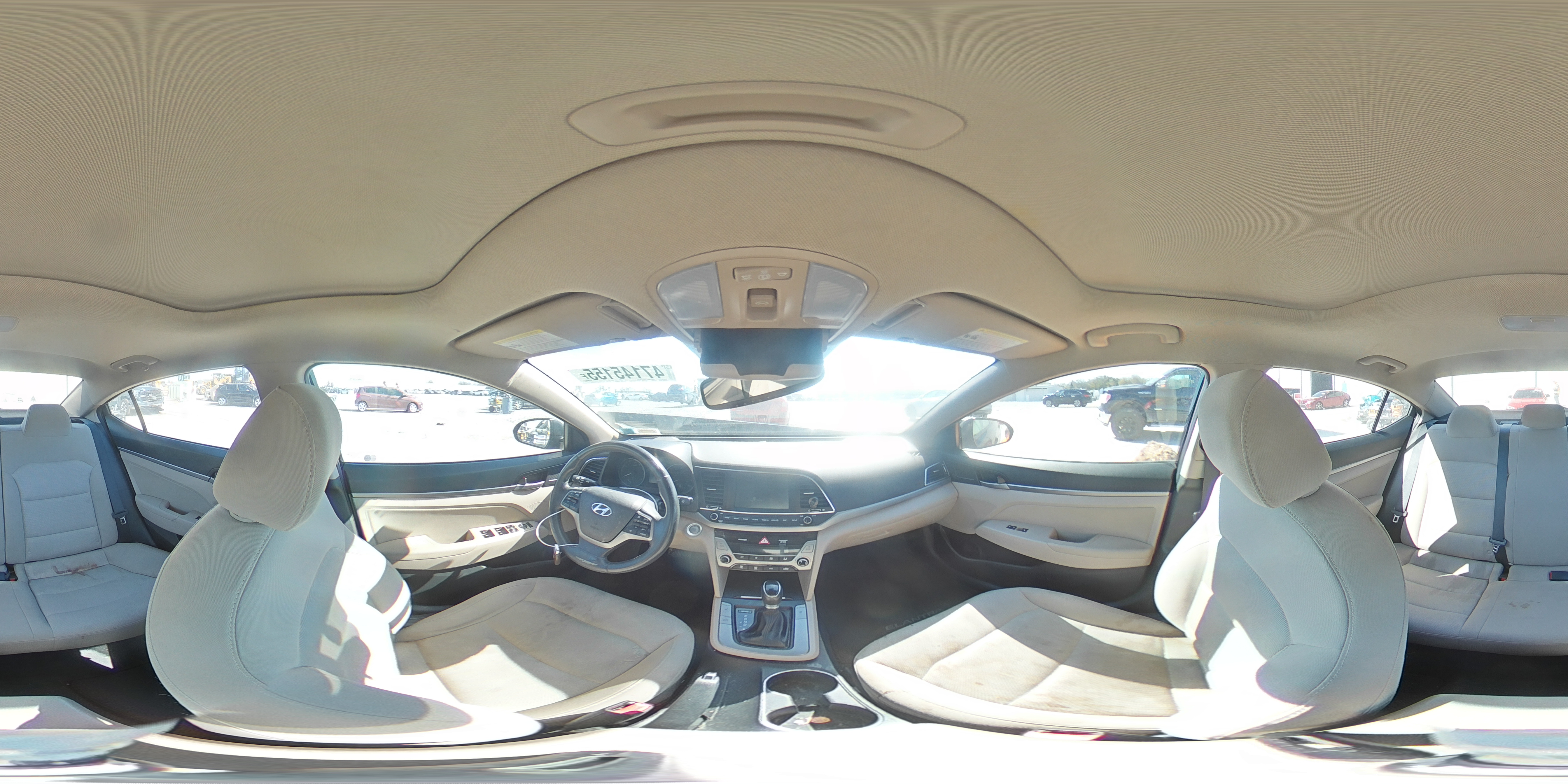 2018 Hyundai Elantra - Image 12