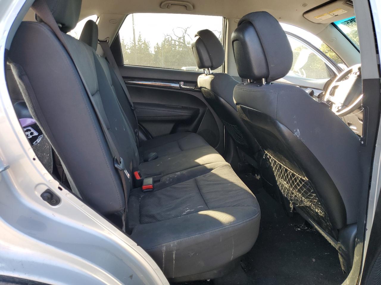 2012 Kia Sorento - Image 12