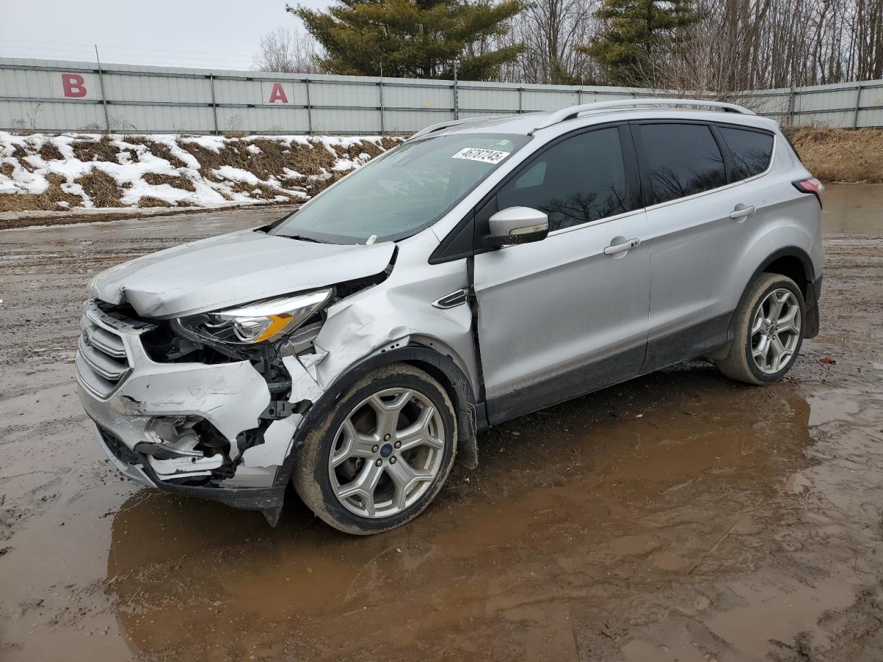 2017 Ford Escape Titanium за продажба в Davison, MI - Front End