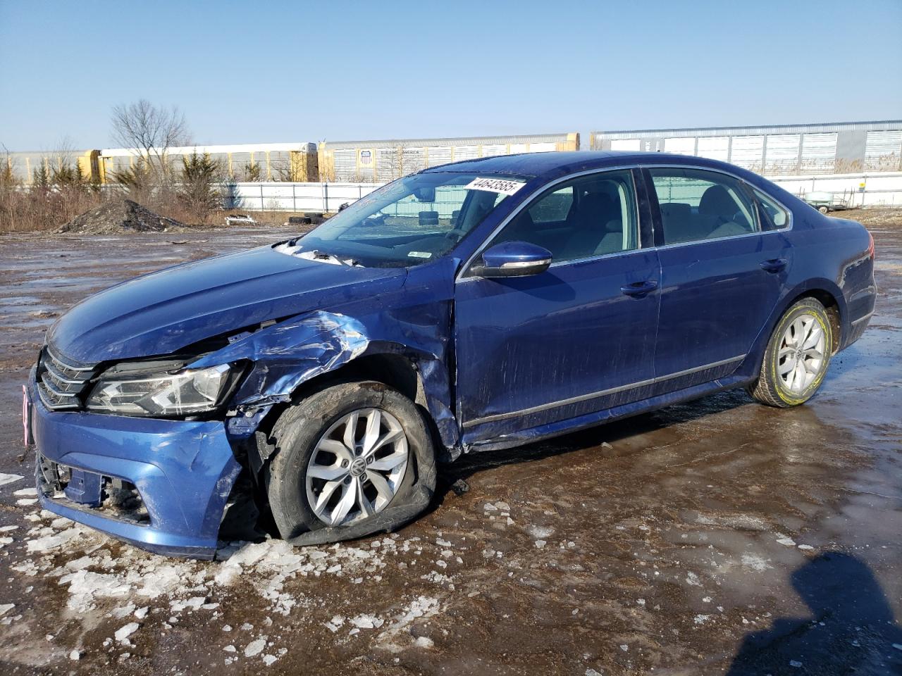 2016 Volkswagen Passat - Image 1