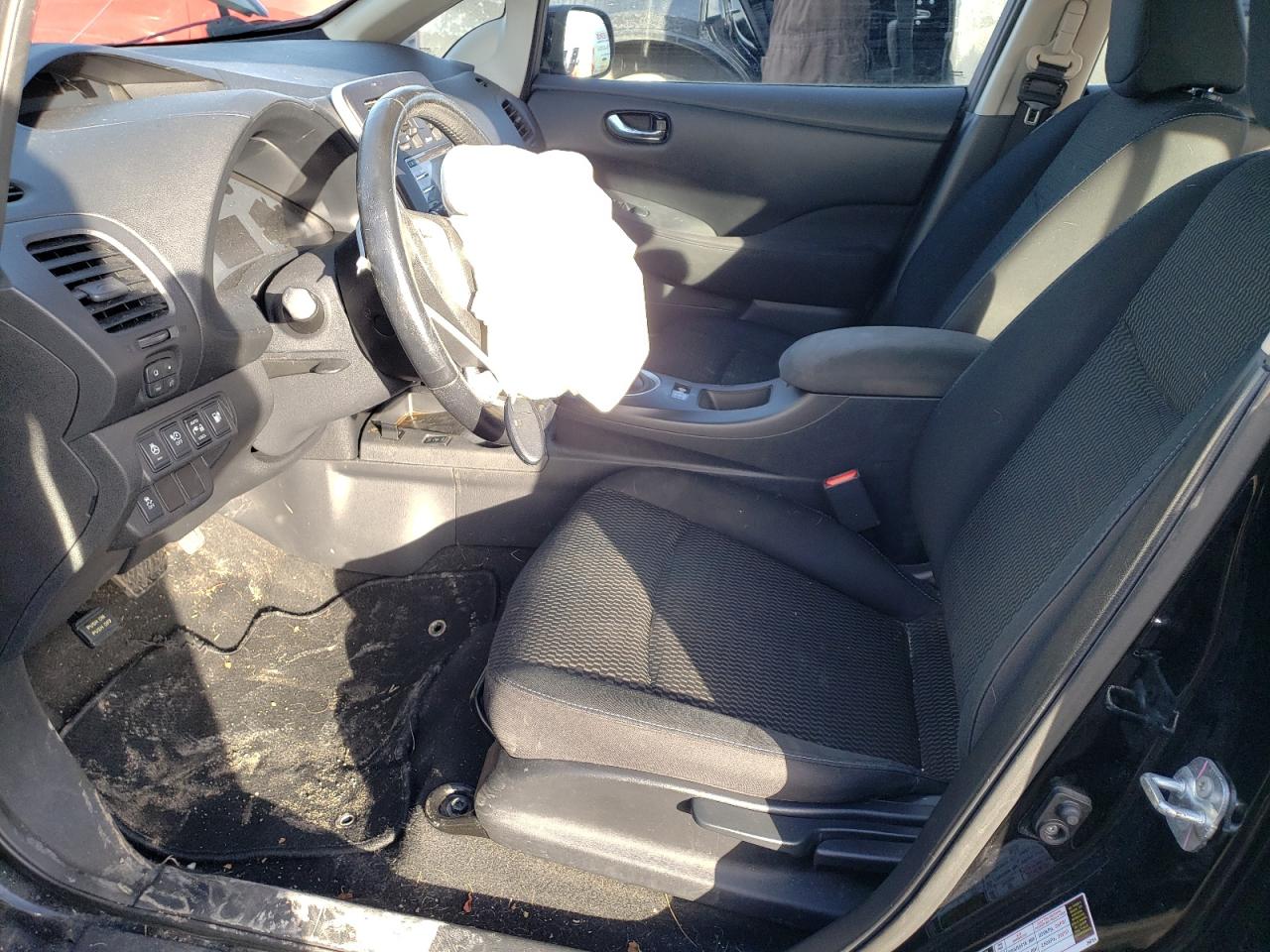 2015 Nissan Leaf - Image 7