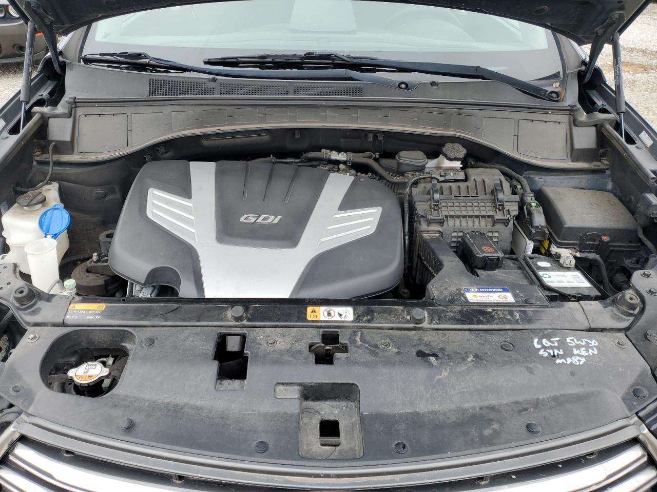 2017 Hyundai Santa Fe - Image 12