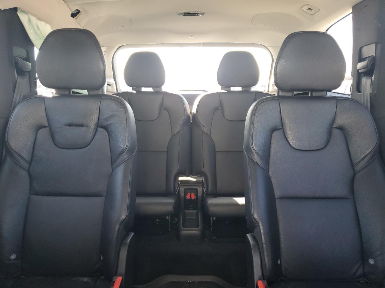 2017 Volvo XC90 - Image 10