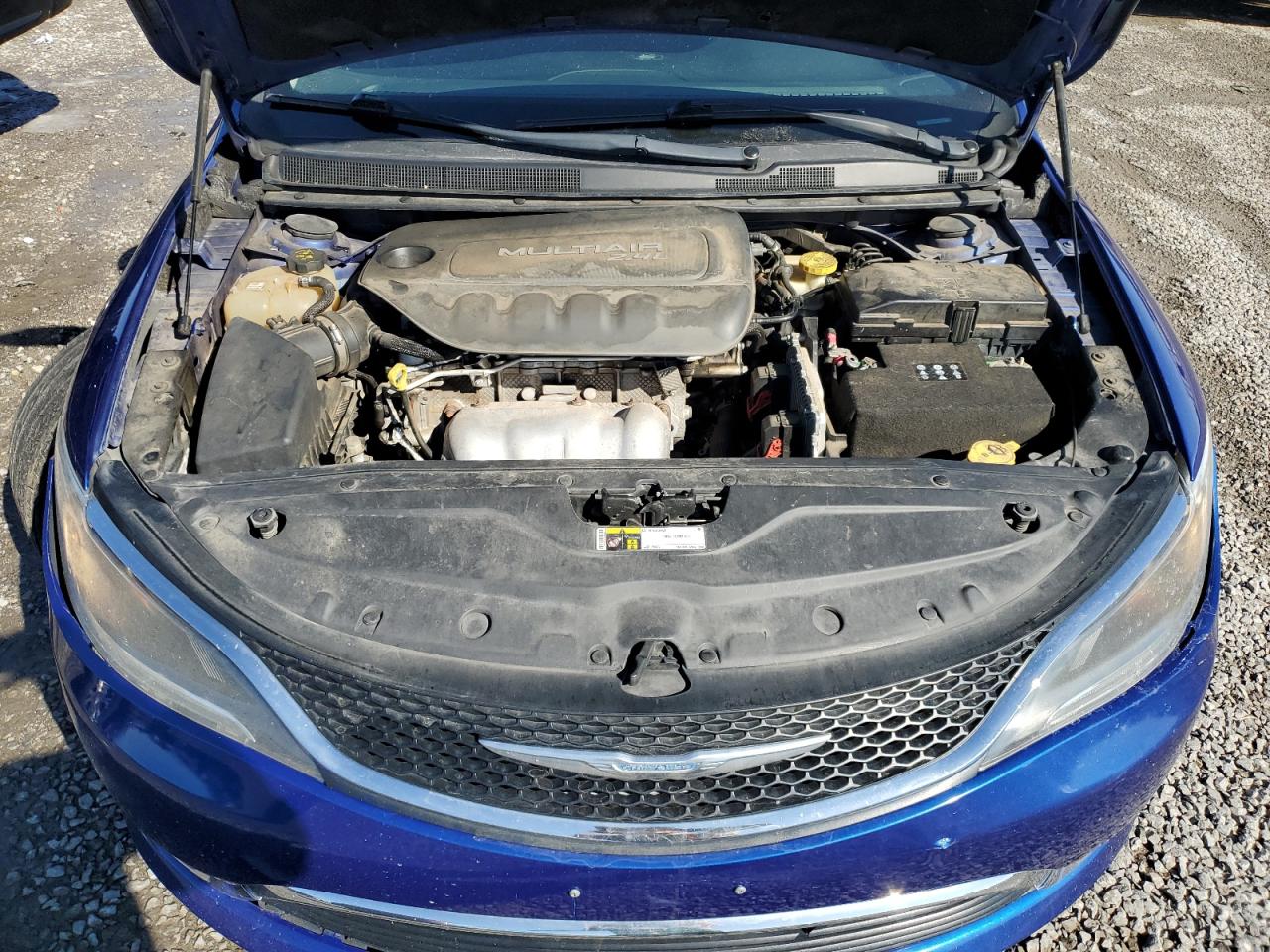 2015 Chrysler 200 - Image 13