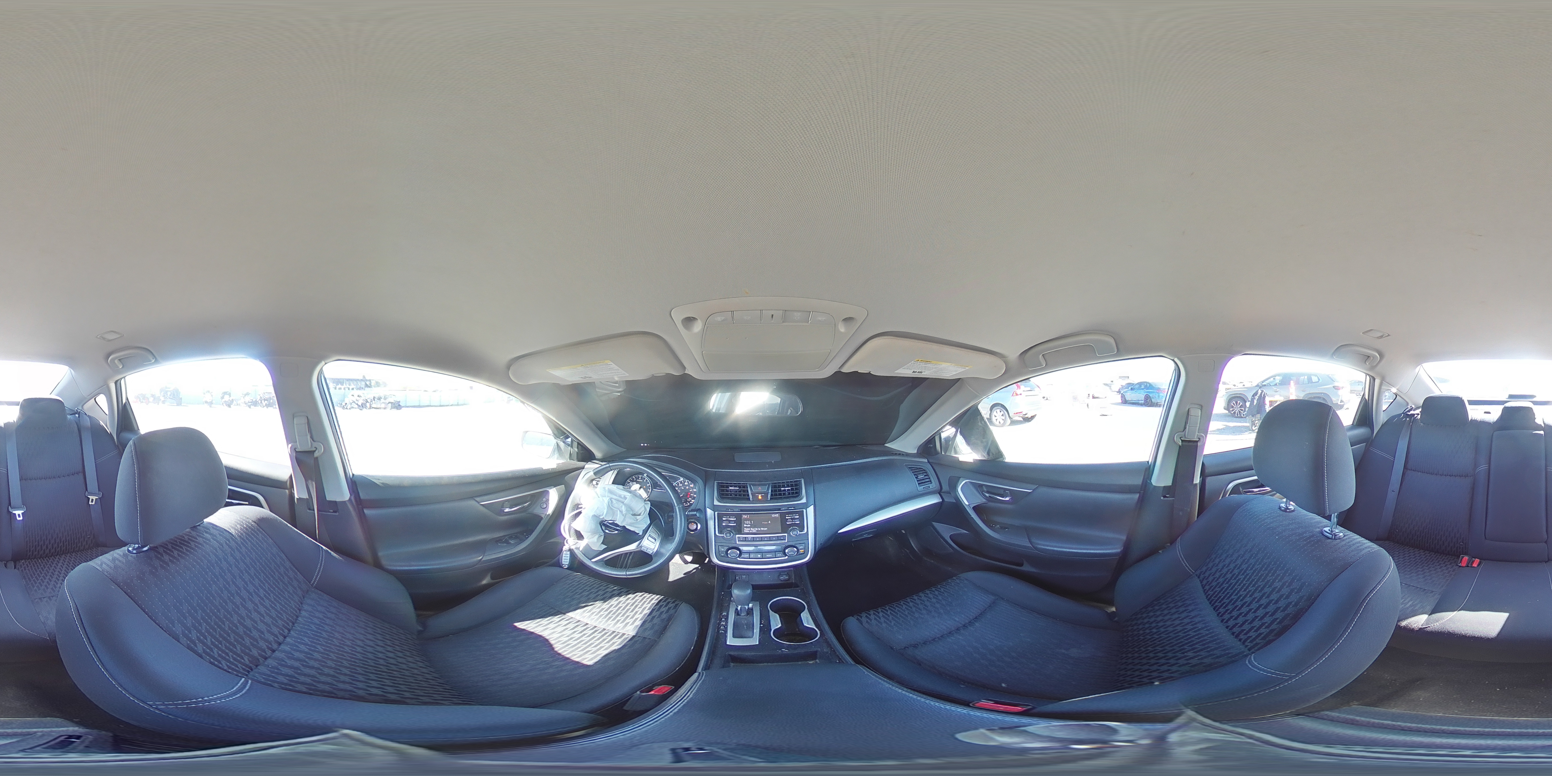 2017 Nissan Altima - Image 13