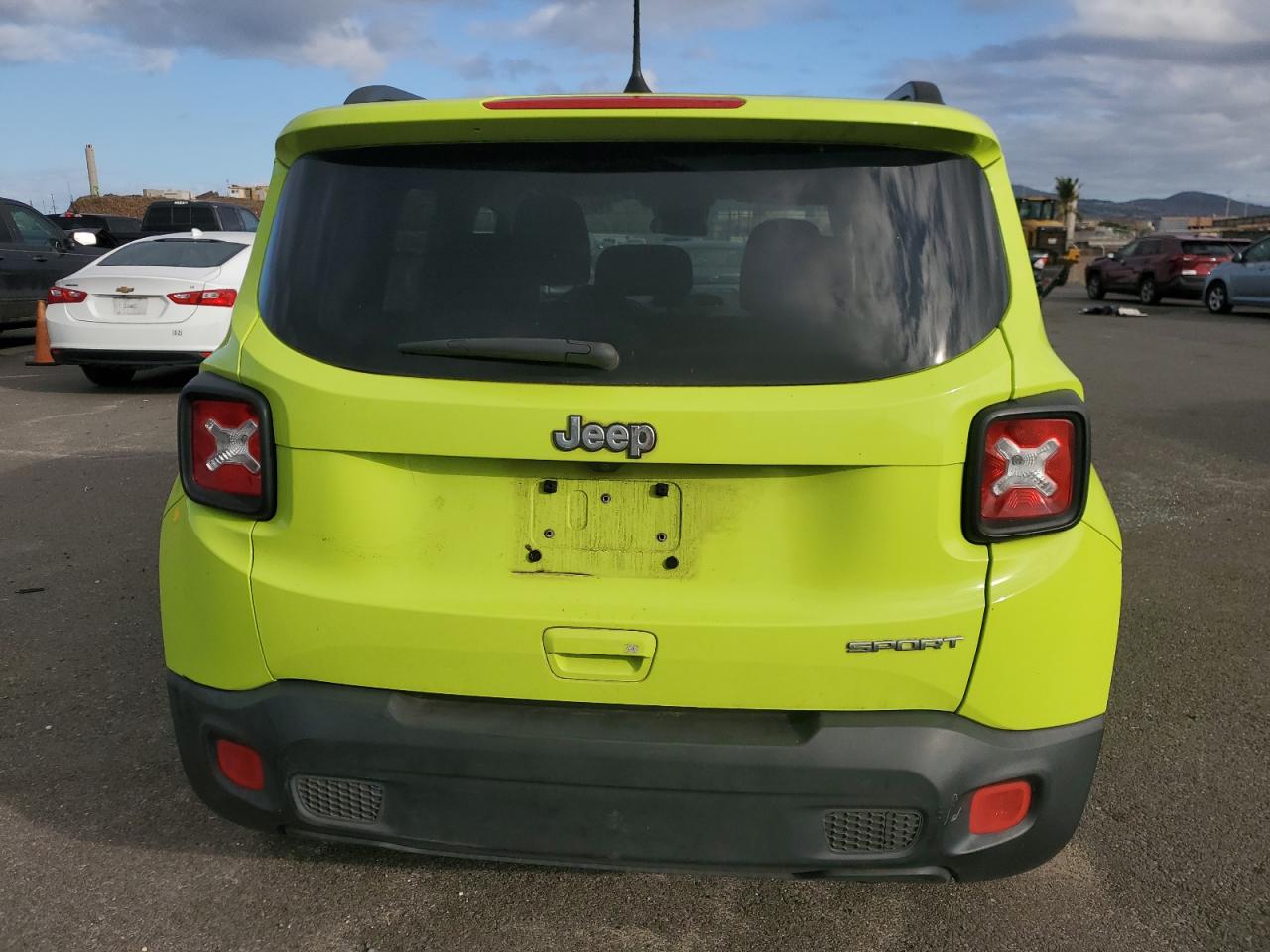 2018 Jeep Renegade - Image 6
