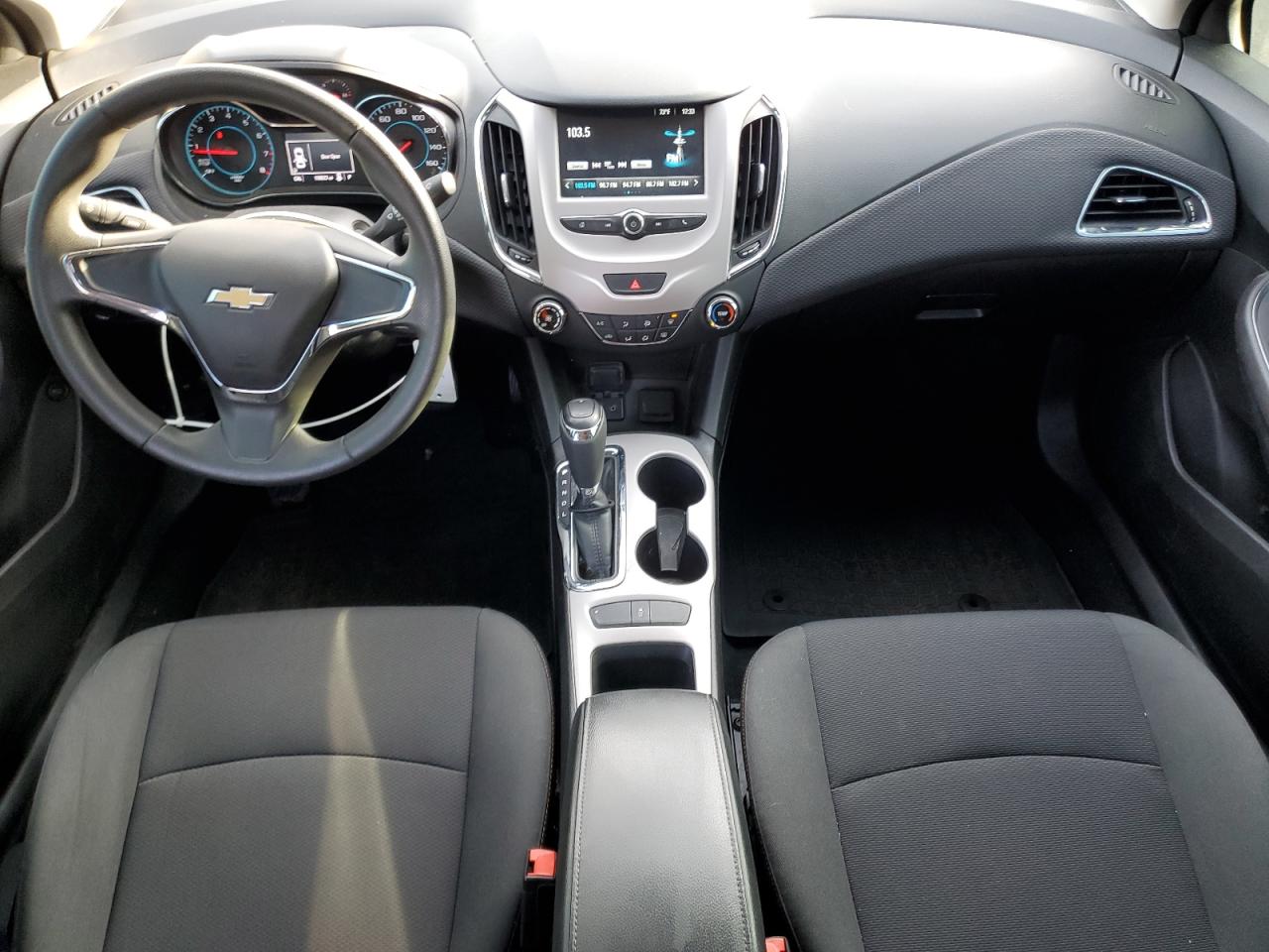 2017 Chevrolet Cruze - Image 8
