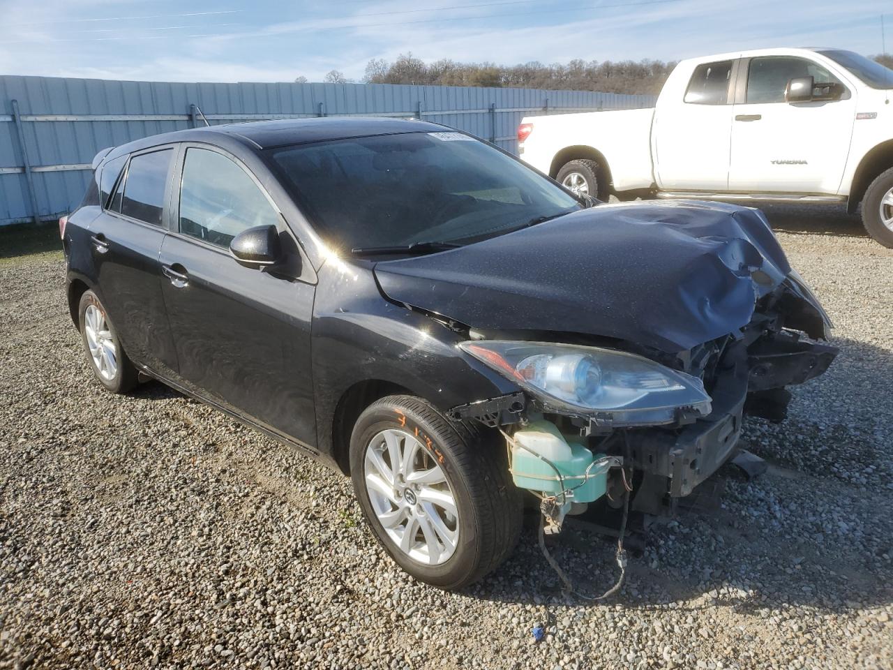 2013 Mazda 3 - Image 4