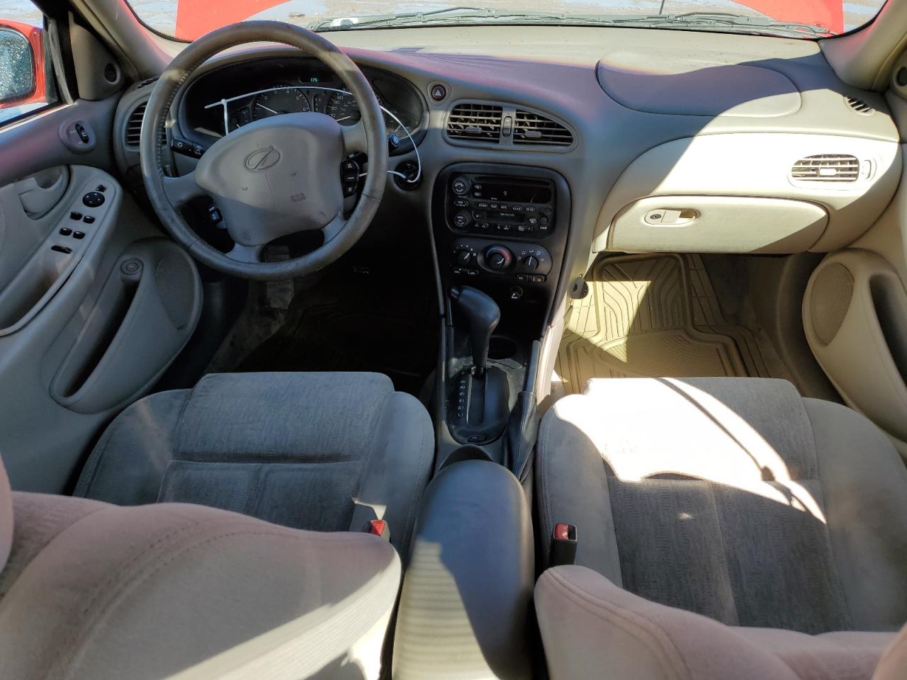 2002 Oldsmobile Alero - Image 8
