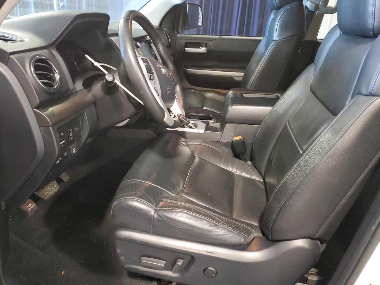 2020 Toyota Tundra - Image 7