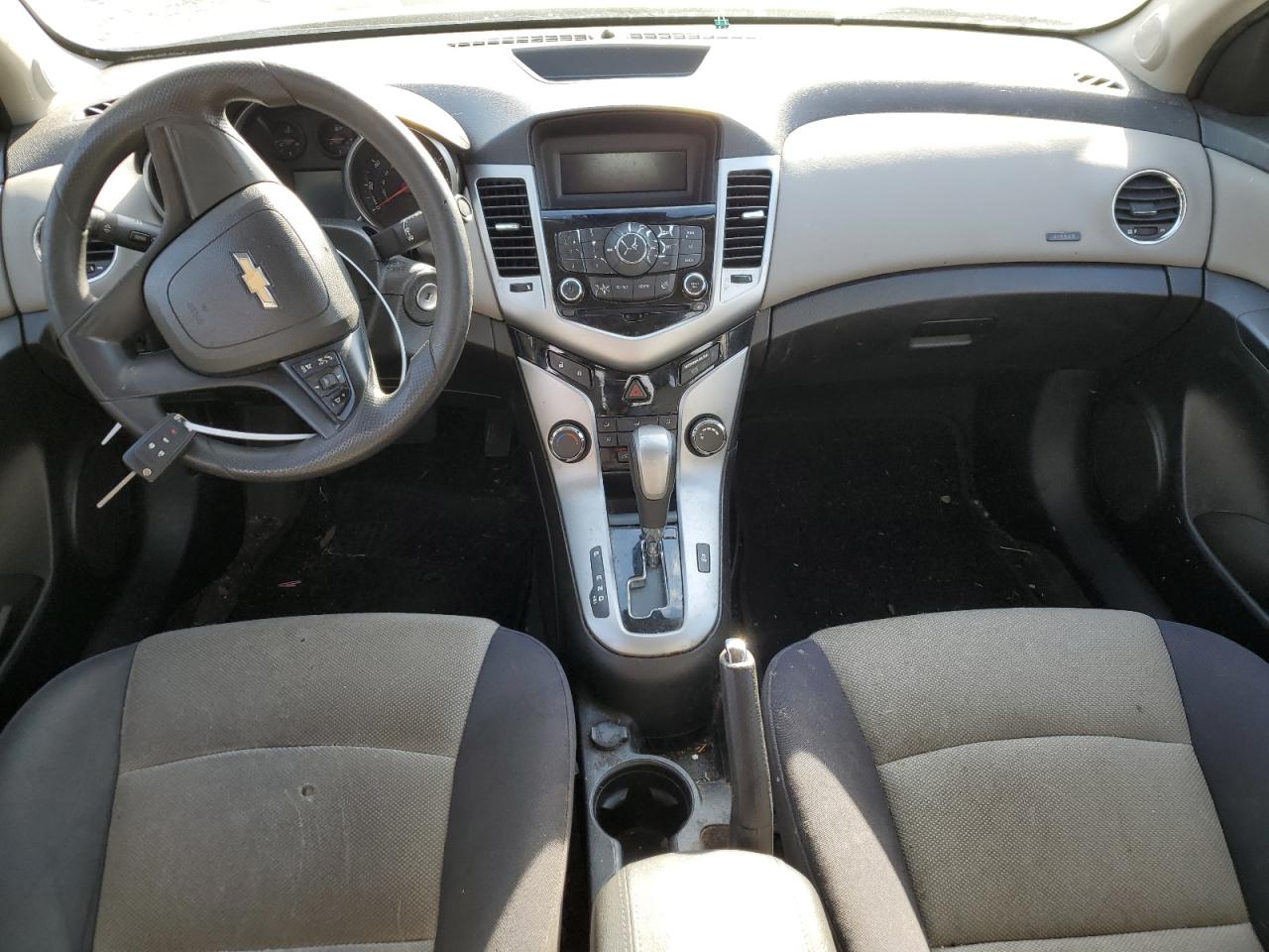 2012 Chevrolet Cruze - Image 8