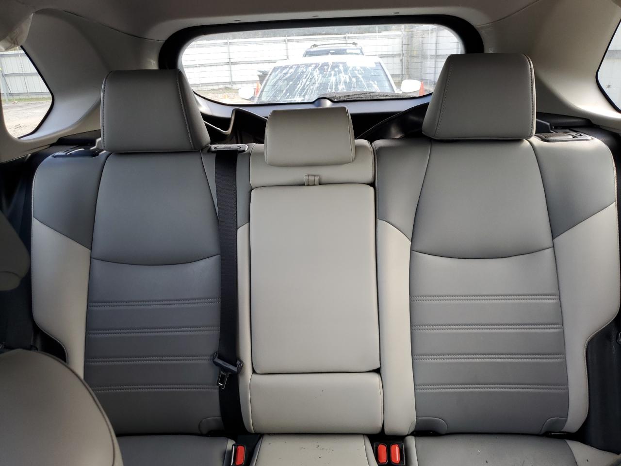 2020 Toyota RAV 4 - Image 10