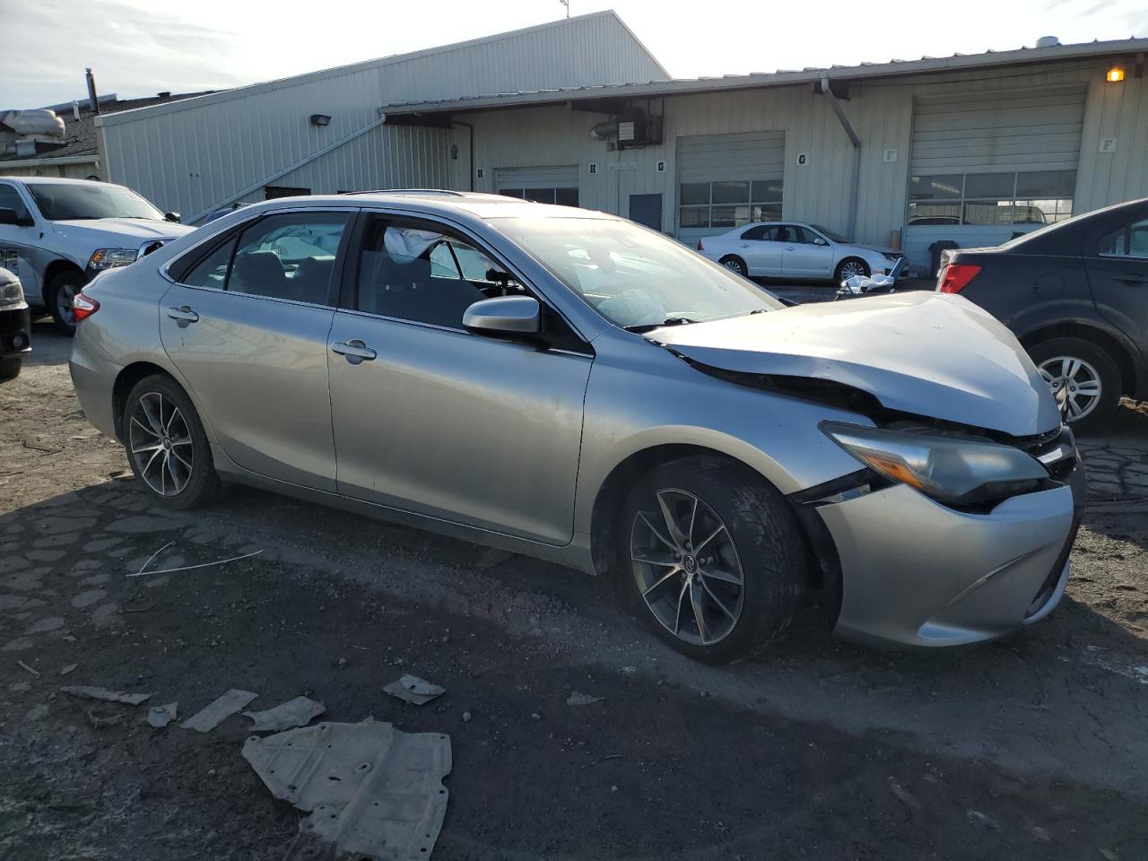 2016 Toyota Camry - Image 4