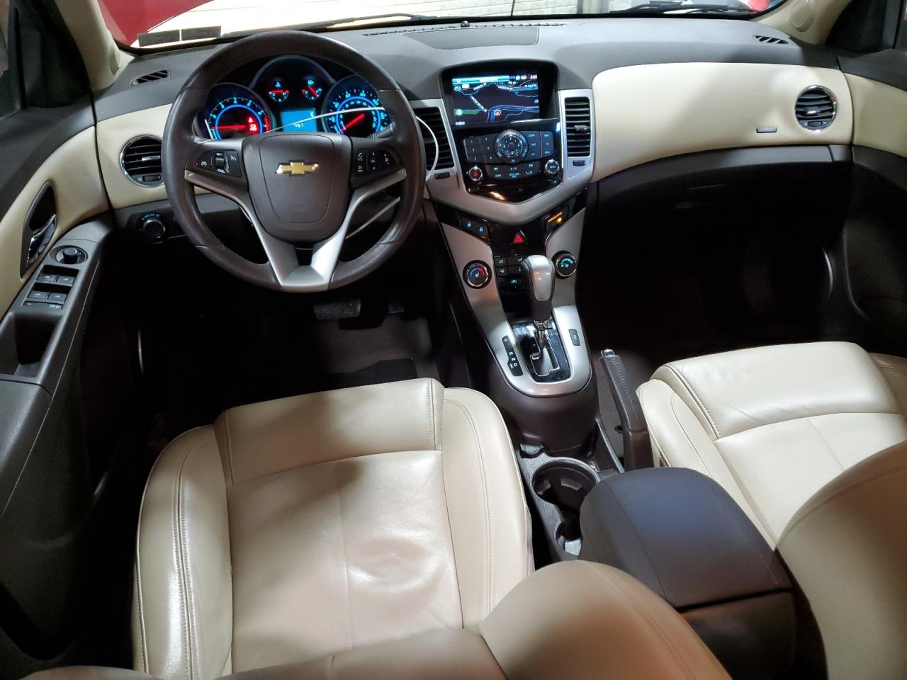 2011 Chevrolet Cruze - Image 8