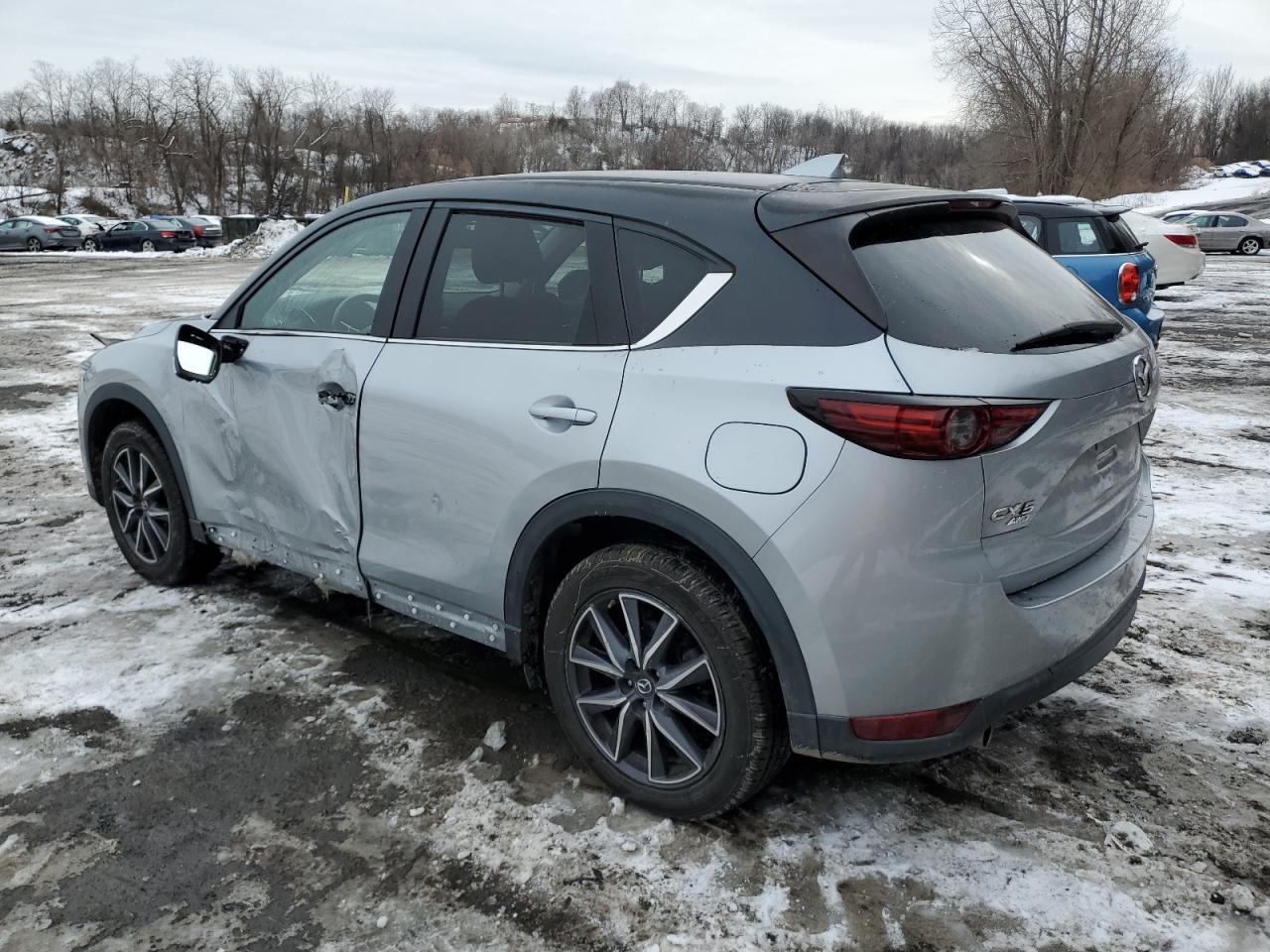 2017 Mazda CX-5 - Image 2