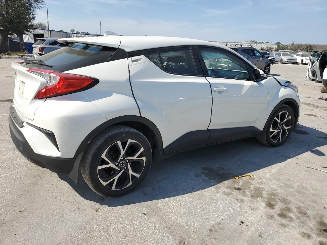 2018 Toyota C-HR - Image 3