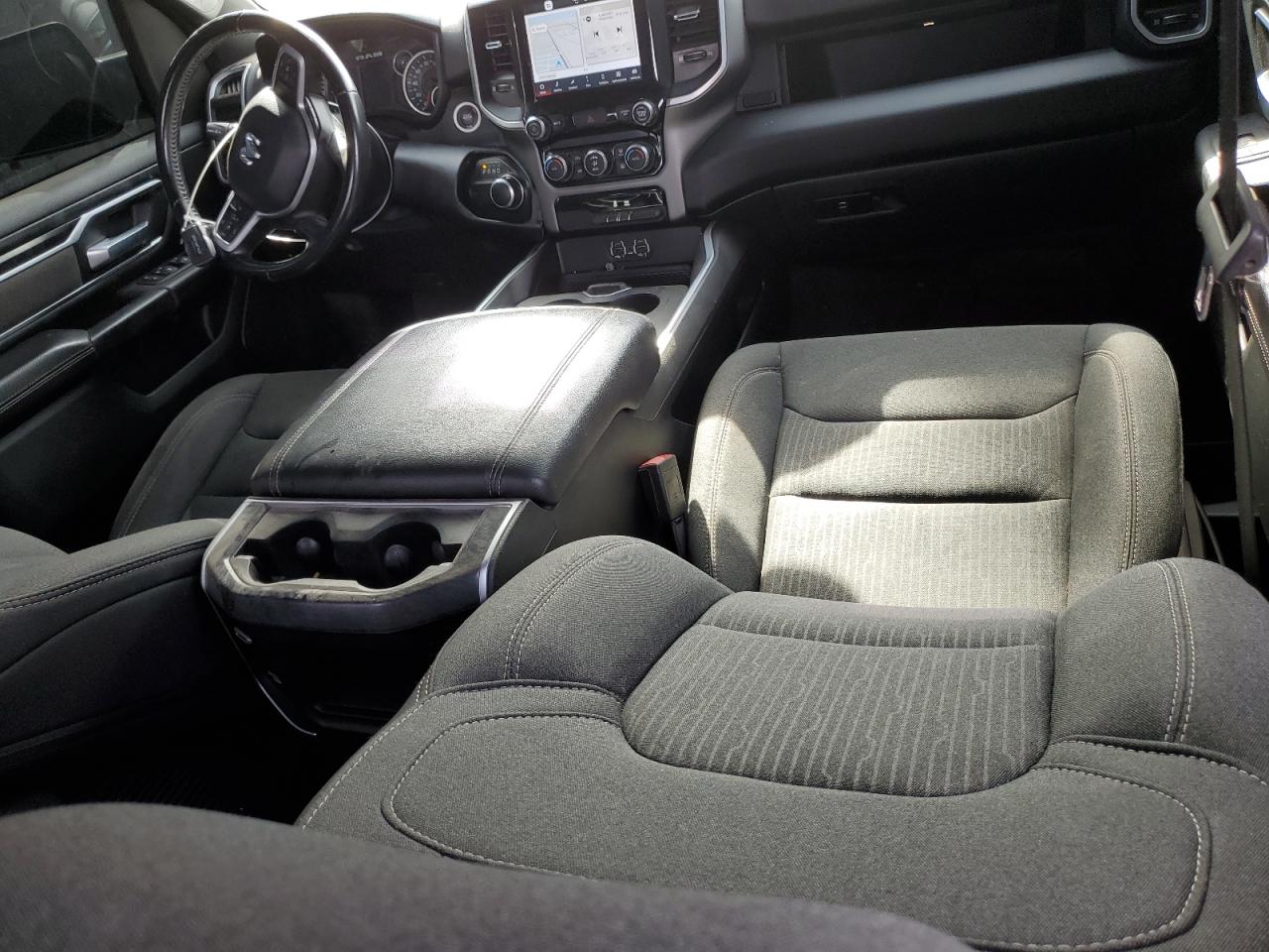 2022 RAM 1500 - Image 8