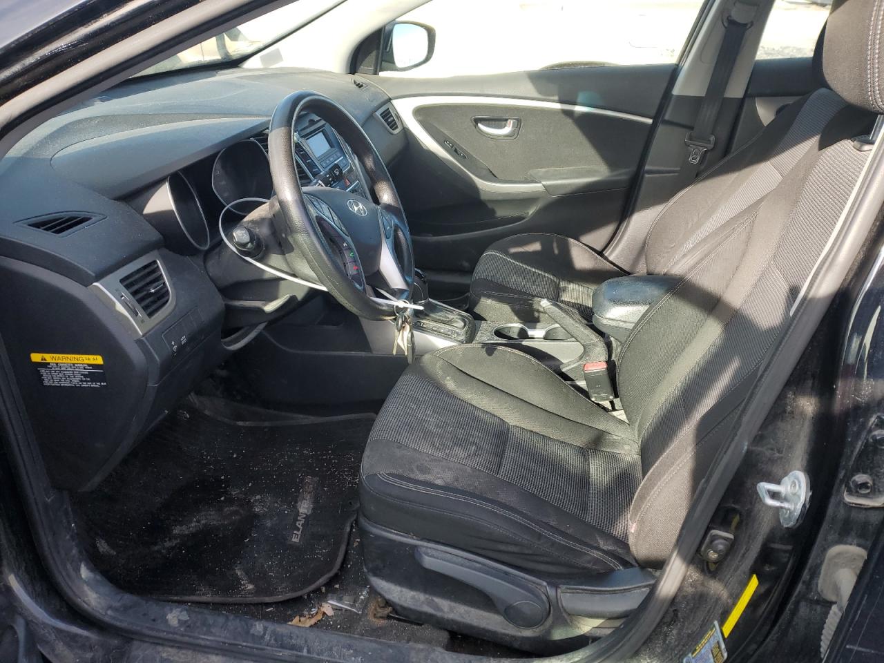 2013 Hyundai Elantra - Image 7