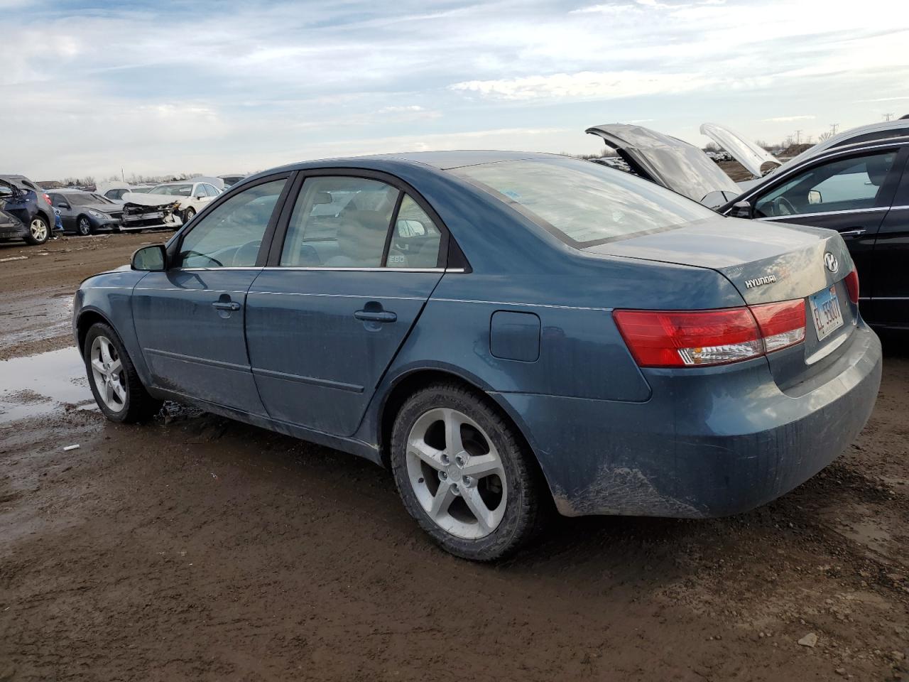 2007 Hyundai Sonata - Image 2