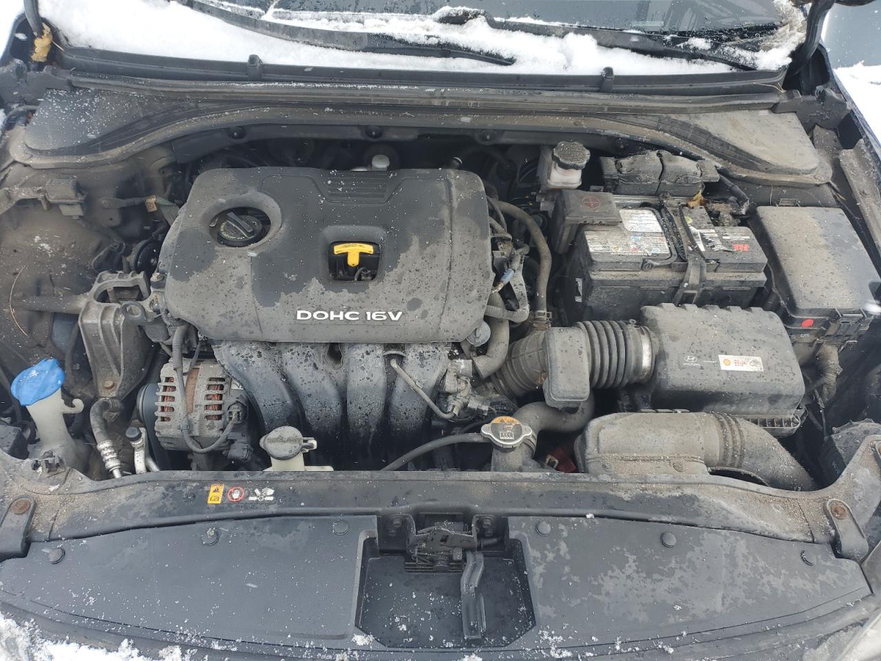 2017 Hyundai Elantra - Image 11