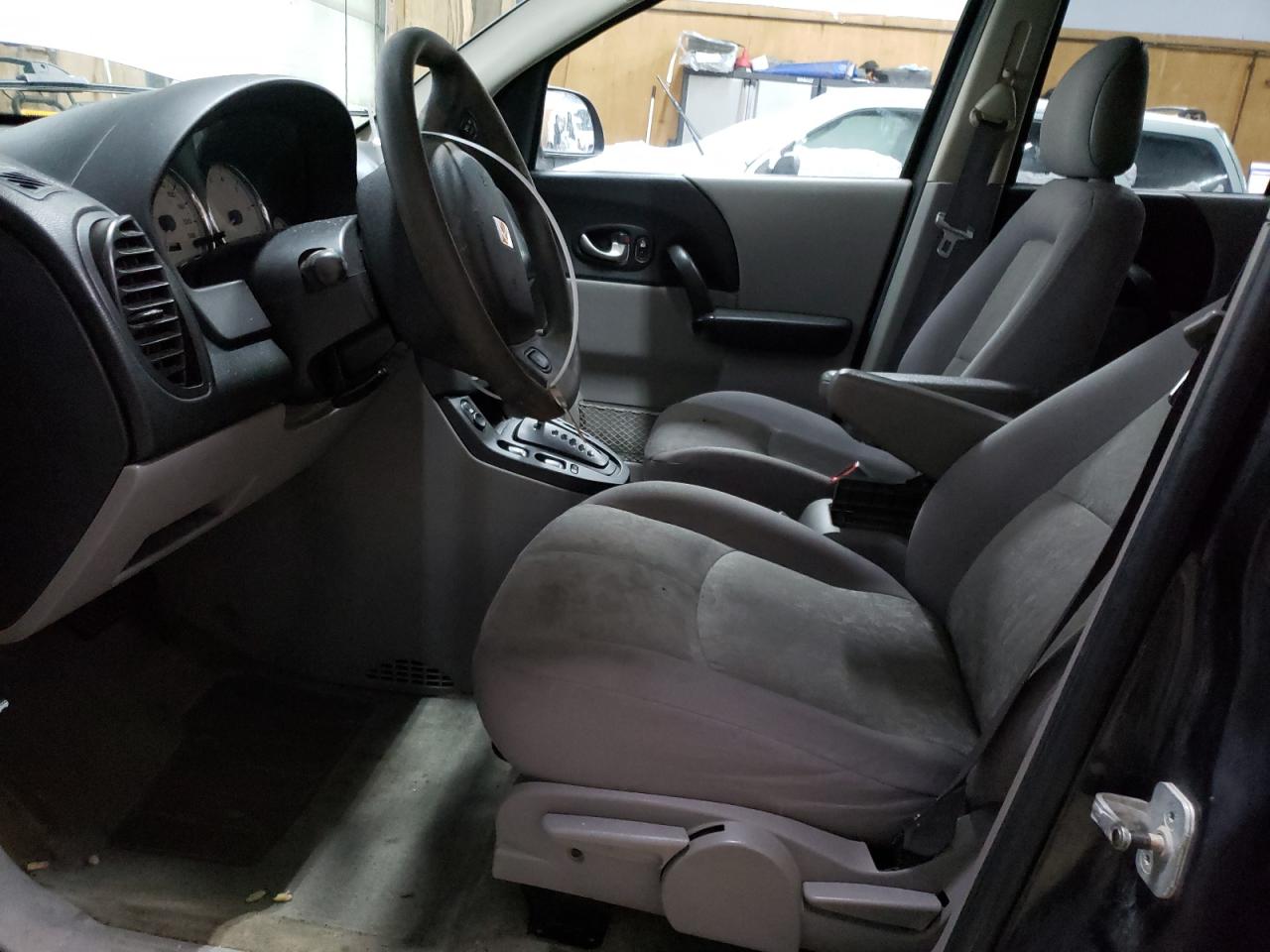 2004 Saturn VUE - Image 7