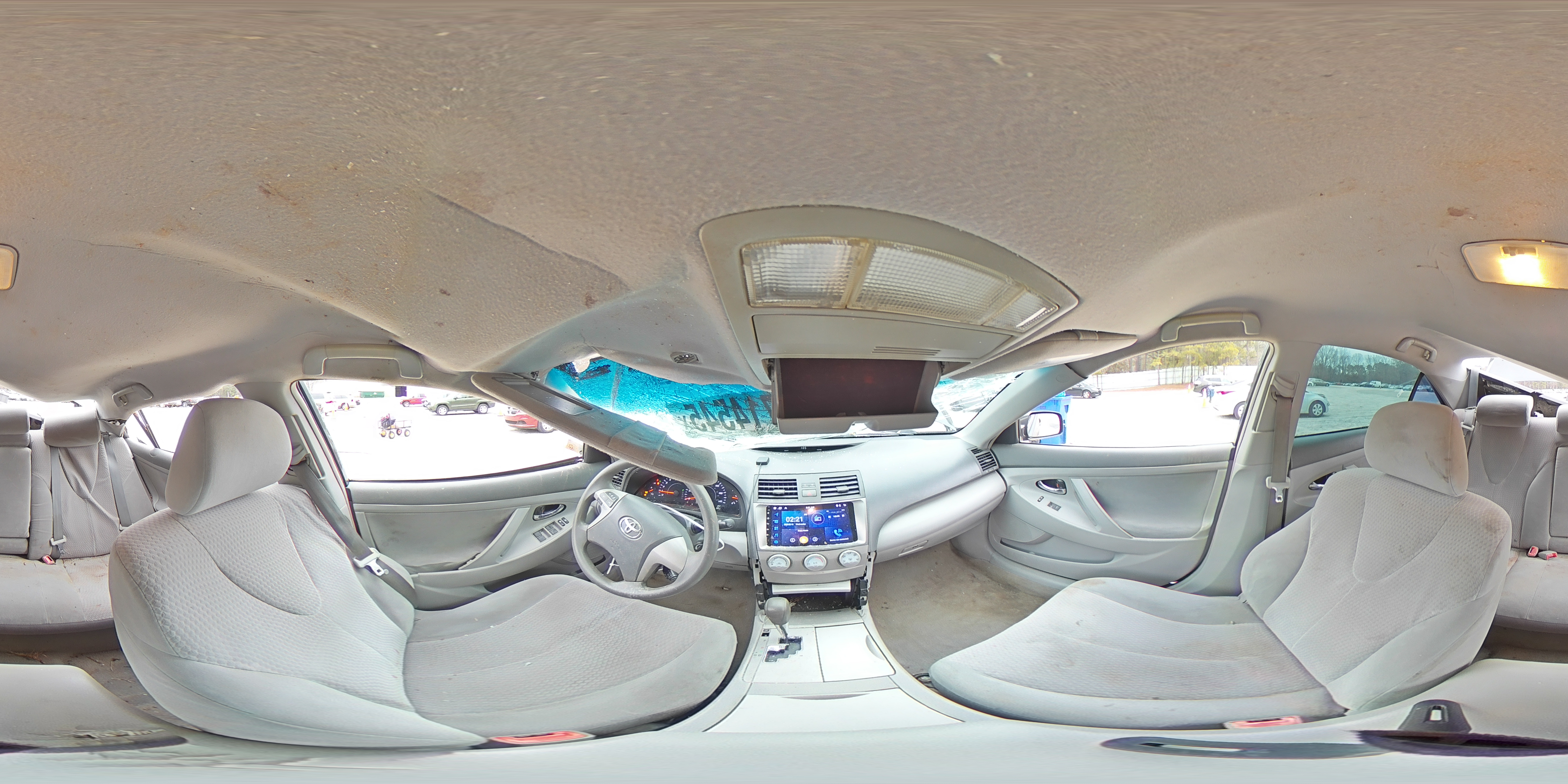 2010 Toyota Camry - Image 12