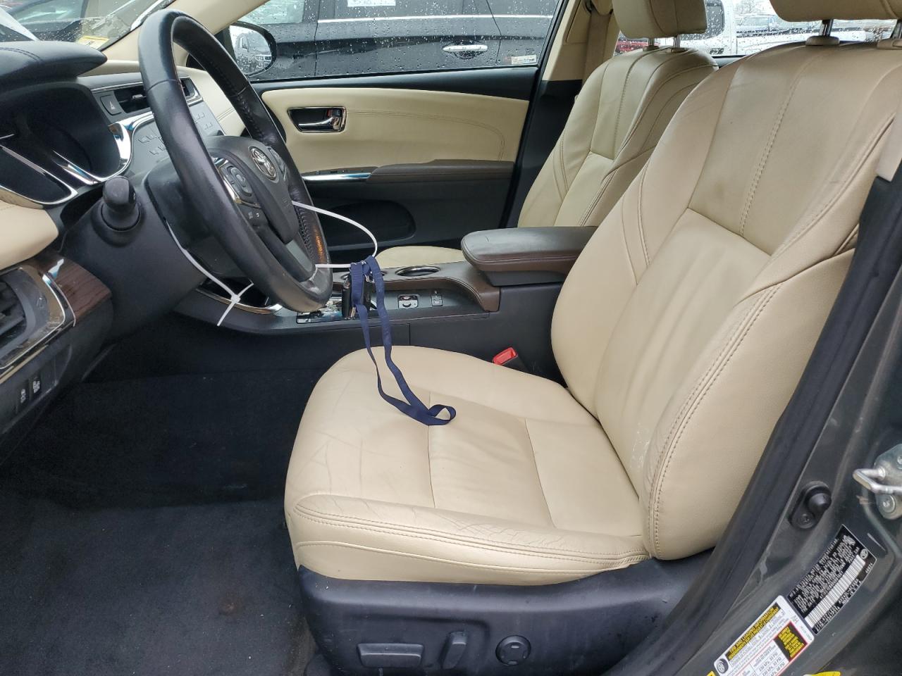 2013 Toyota Avalon - Image 7