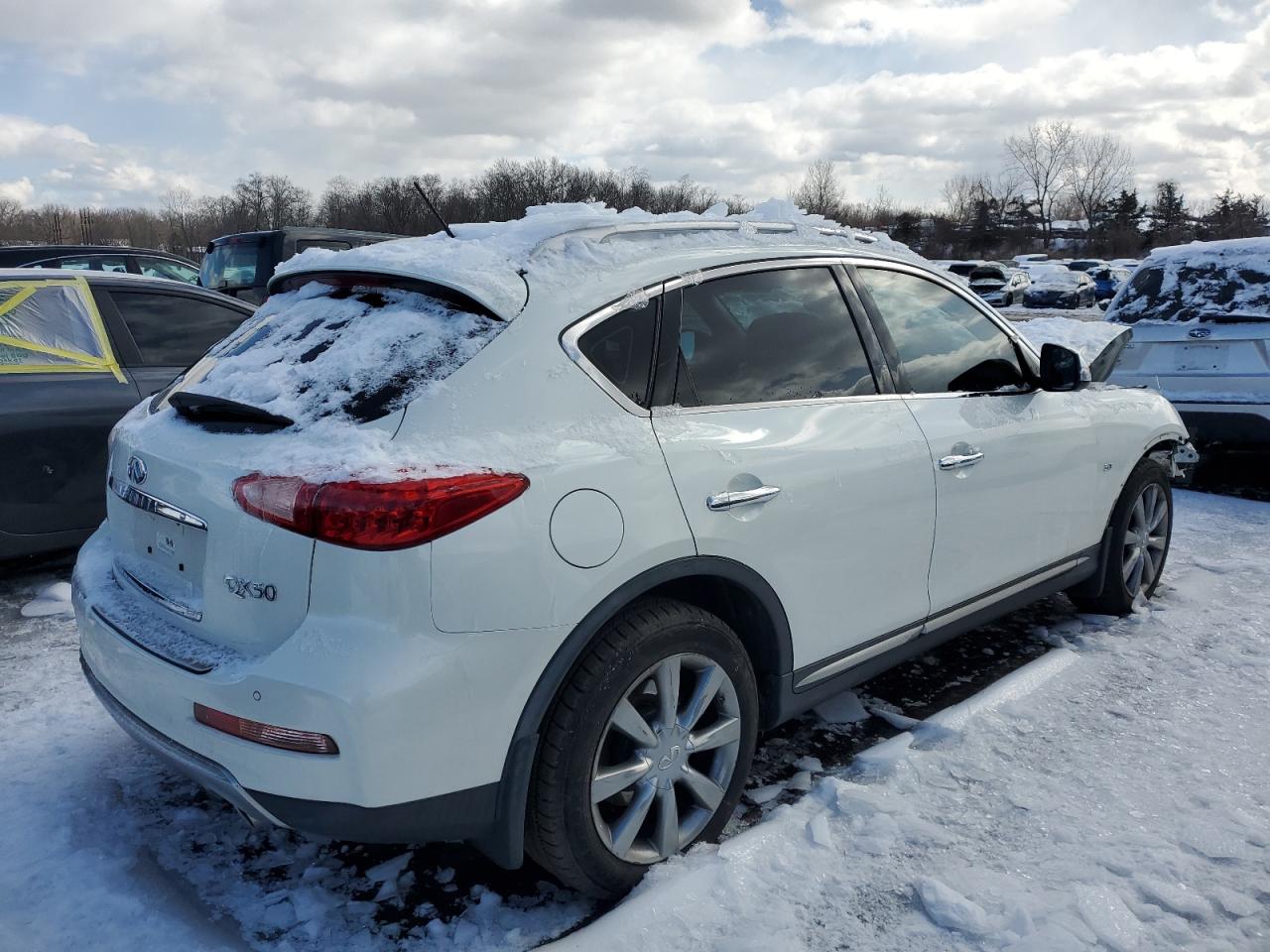2017 Infiniti QX50 - Image 3