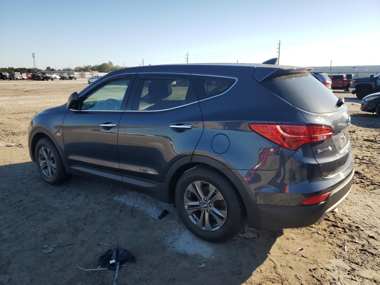 2013 Hyundai Santa Fe - Image 2