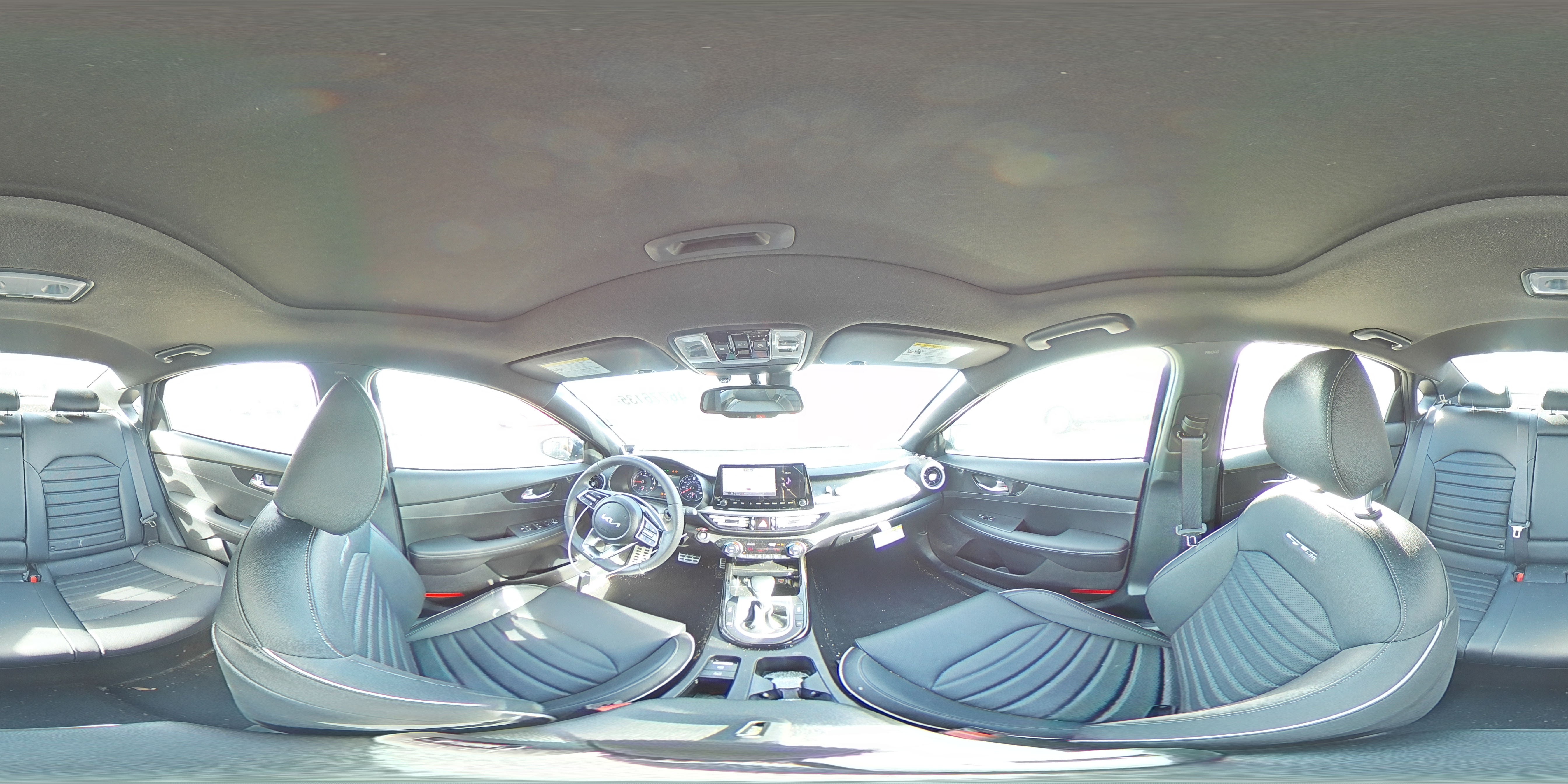 2024 Kia Forte - Image 12