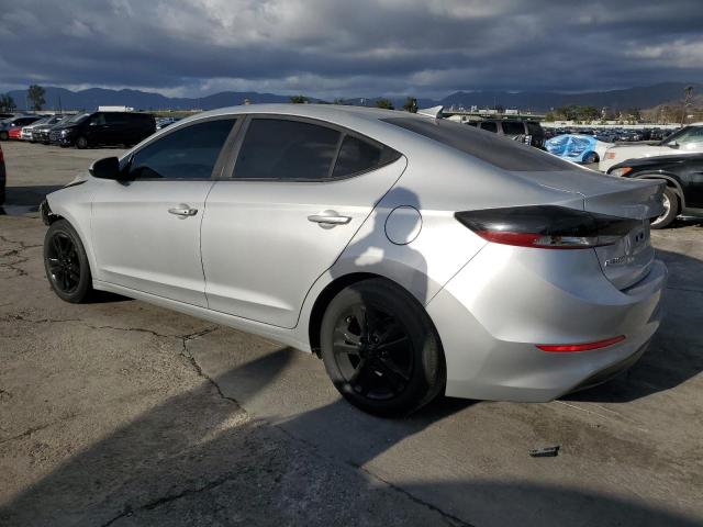 Седани HYUNDAI ELANTRA 2017 Сріблястий