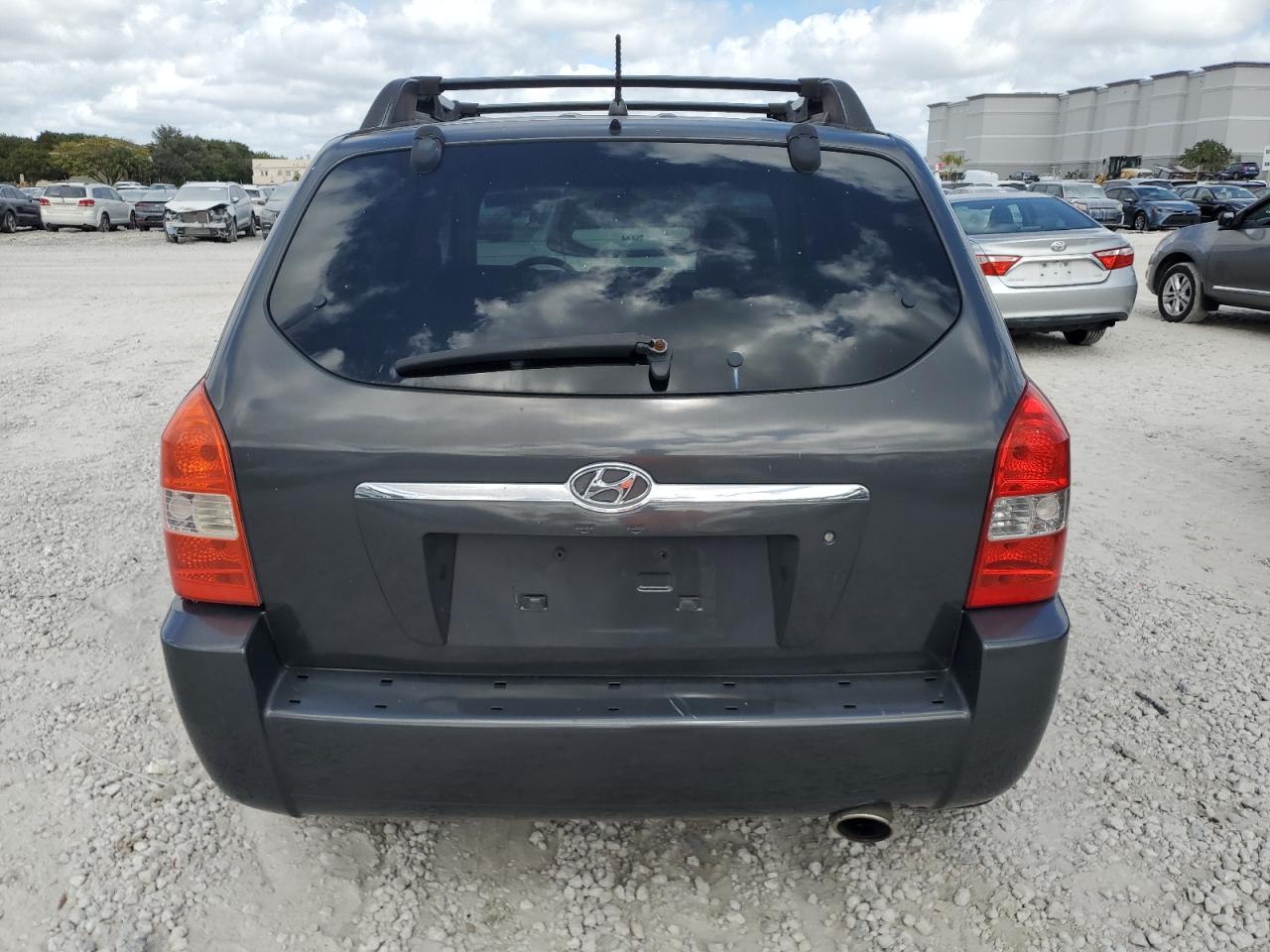 2007 Hyundai Tucson - Image 6