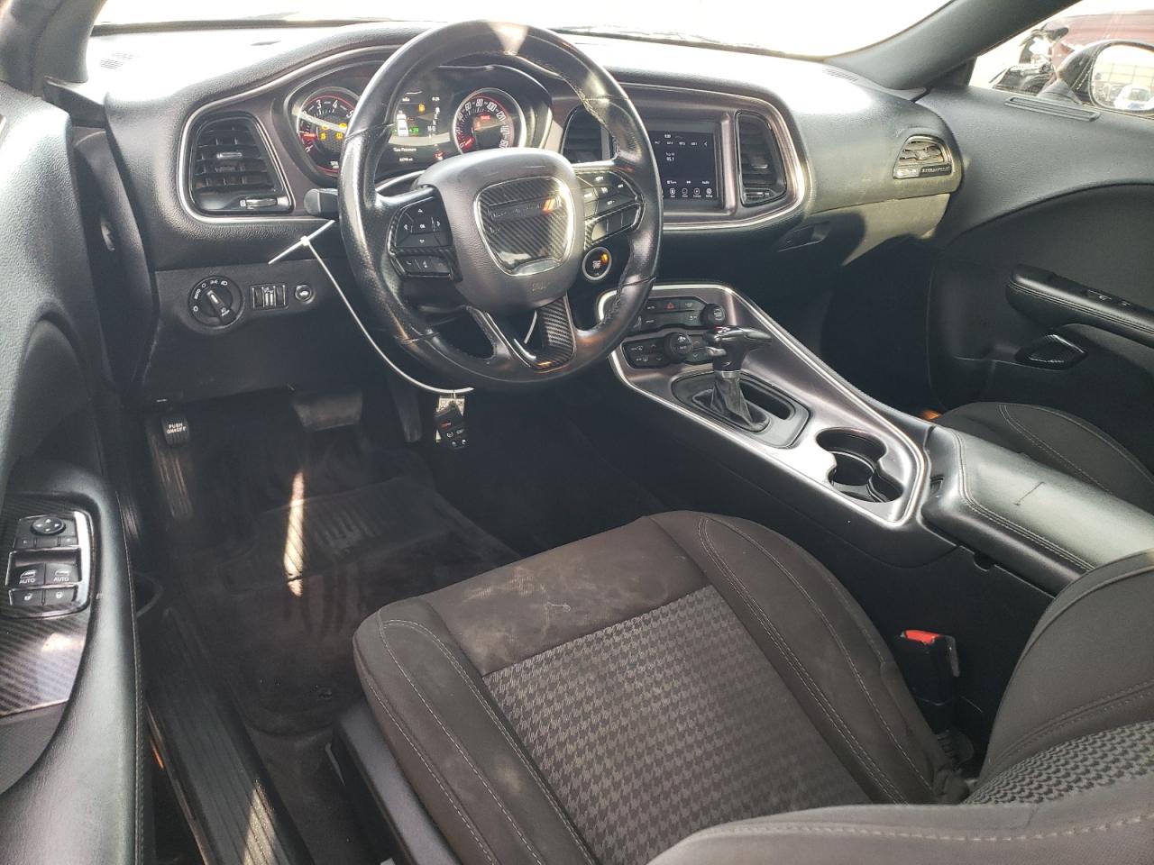 2018 Dodge Challenger - Image 8