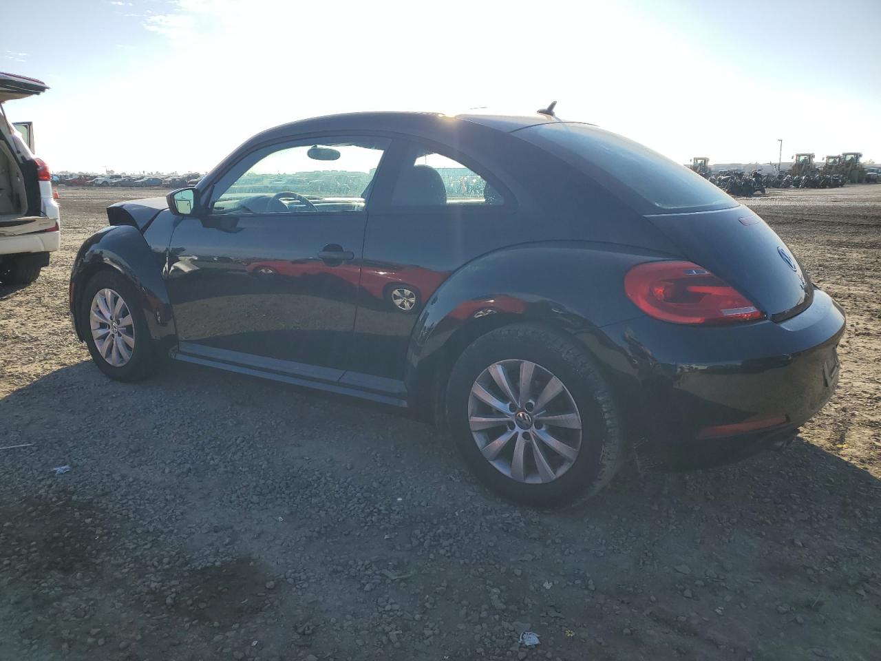 2016 Volkswagen Beetle - Image 2