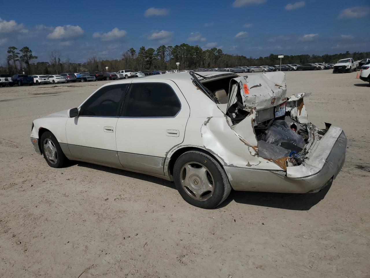 1998 Lexus LS - Image 2