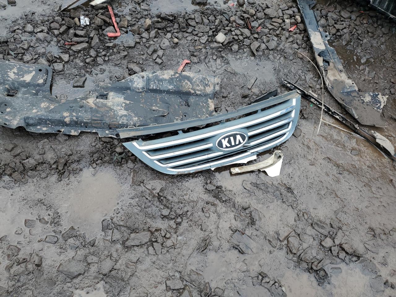 2008 Kia Spectra - Image 12