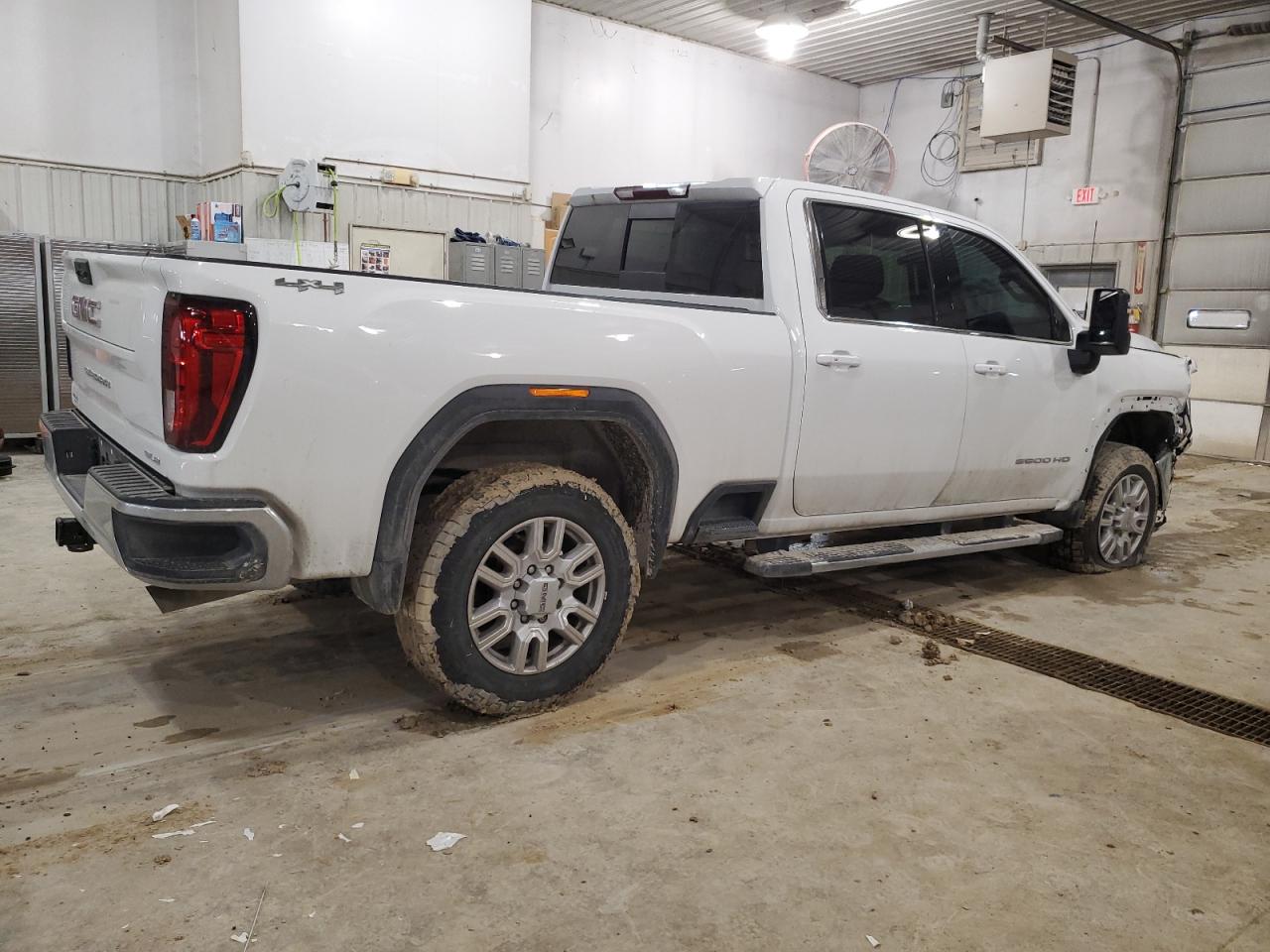 2022 GMC Sierra - Image 3