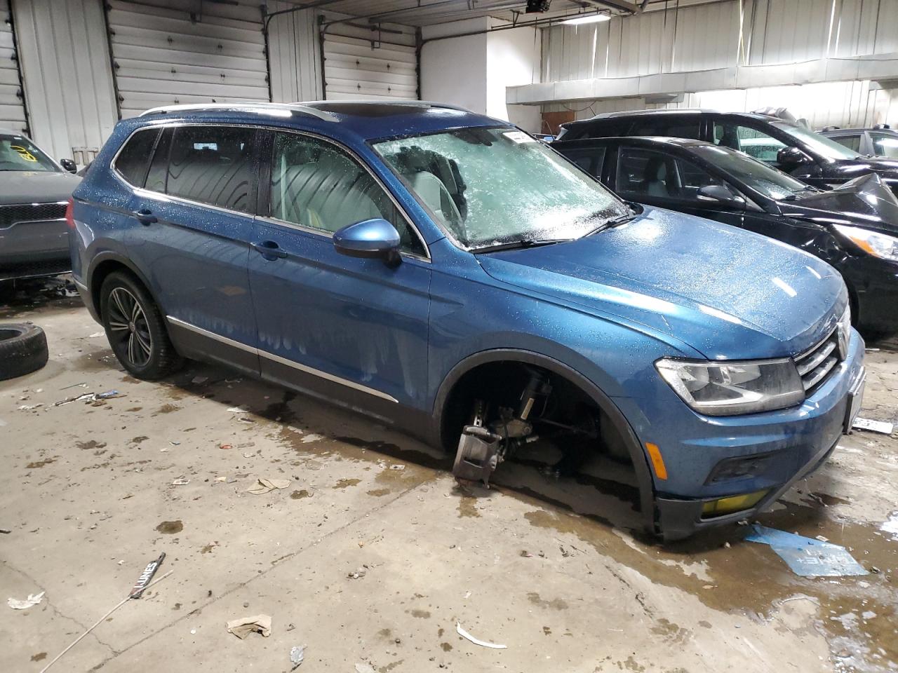 2018 Volkswagen Tiguan - Image 4