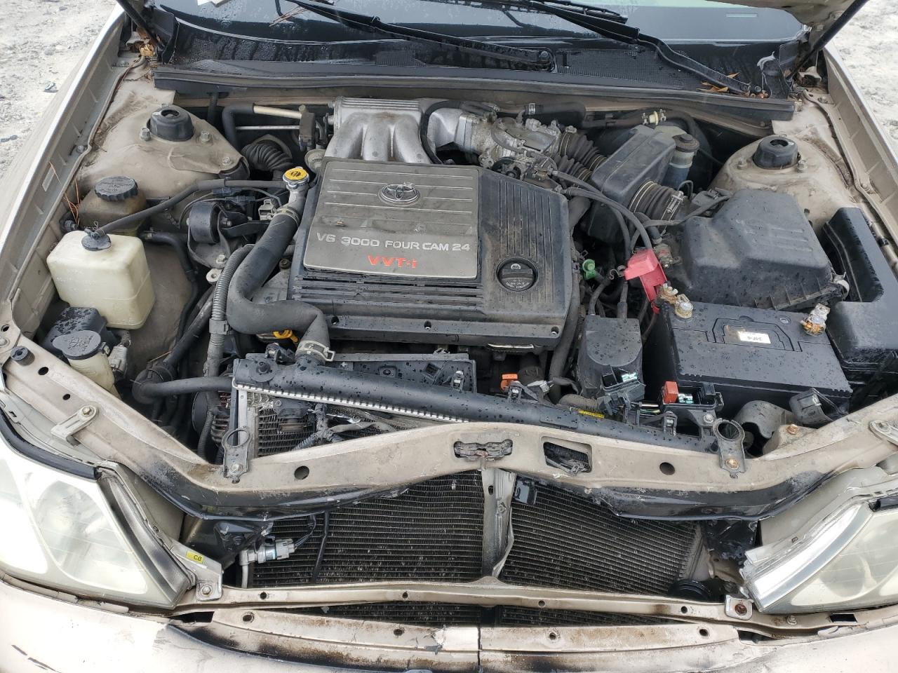 2000 Toyota Avalon - Image 11