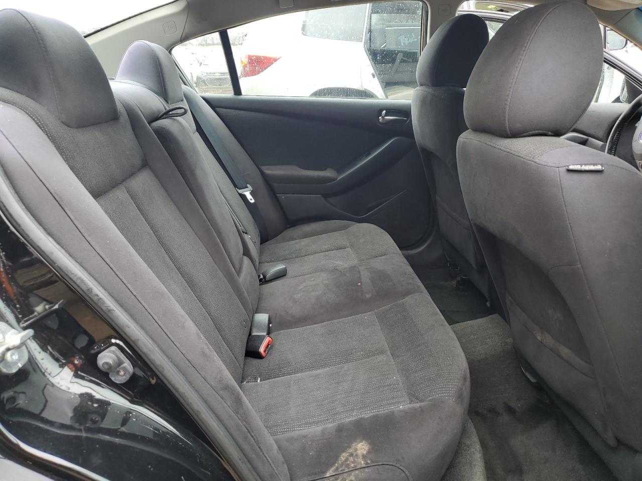 2012 Nissan Altima - Image 10