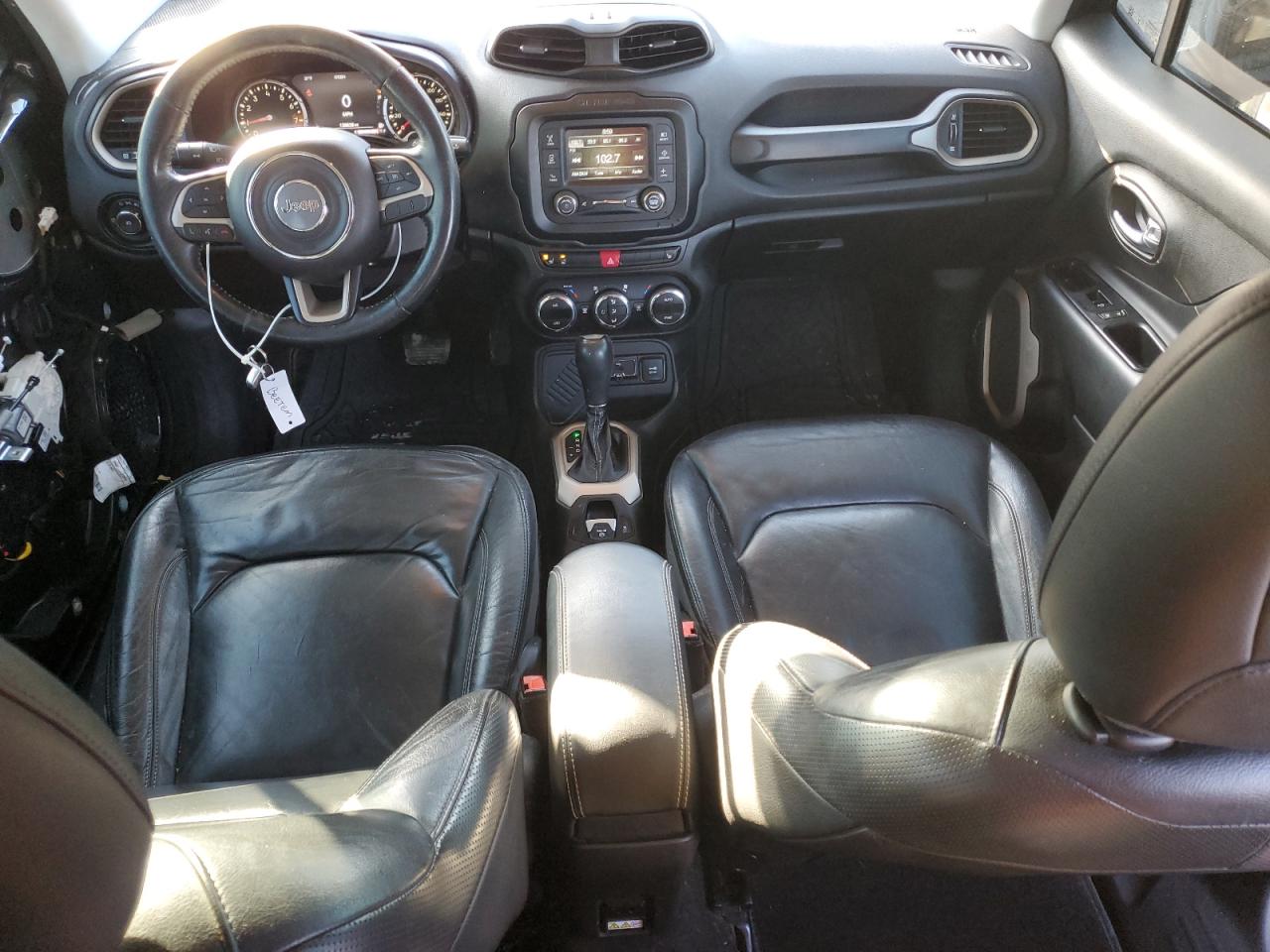 2017 Jeep Renegade - Image 8
